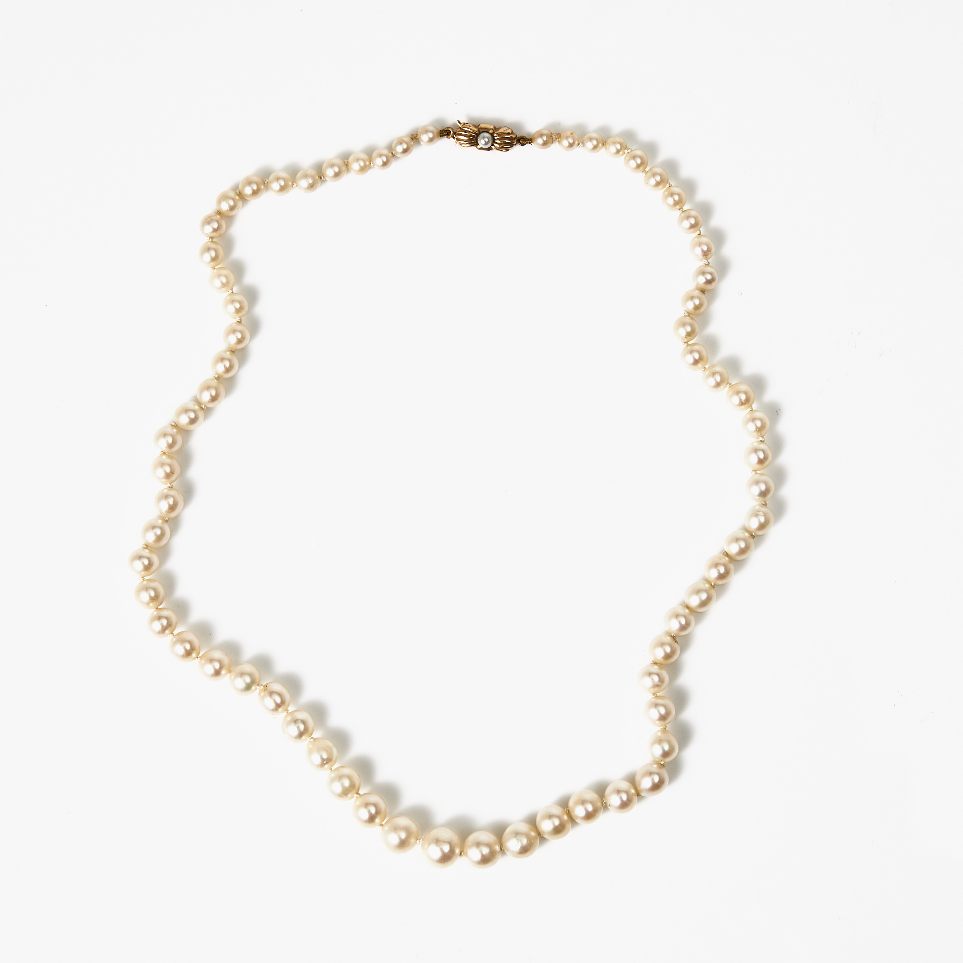 COLLIER, odlade saltvattenspärlor, lås, 18 k guld.