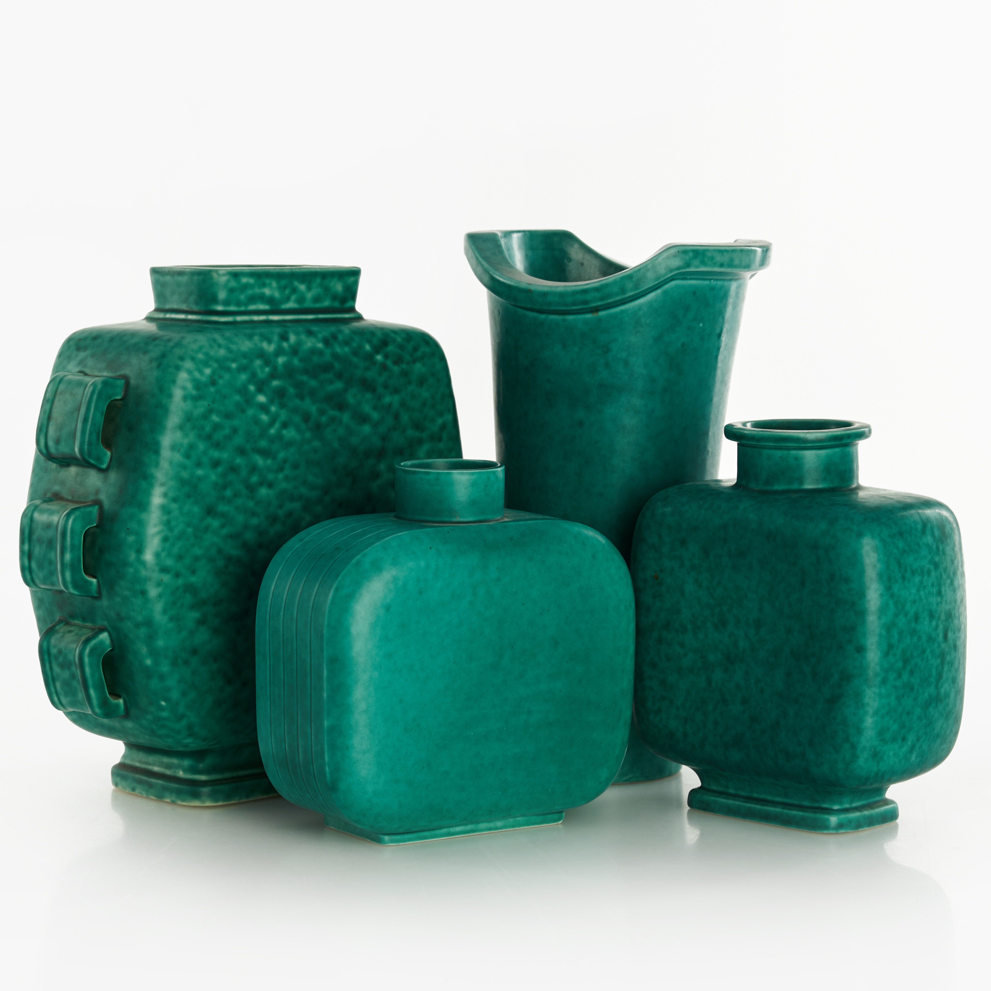 WILHELM KÅGE. Vaser, 4 st, Gustavsberg, 1900-tal, grönglaserat stengods.