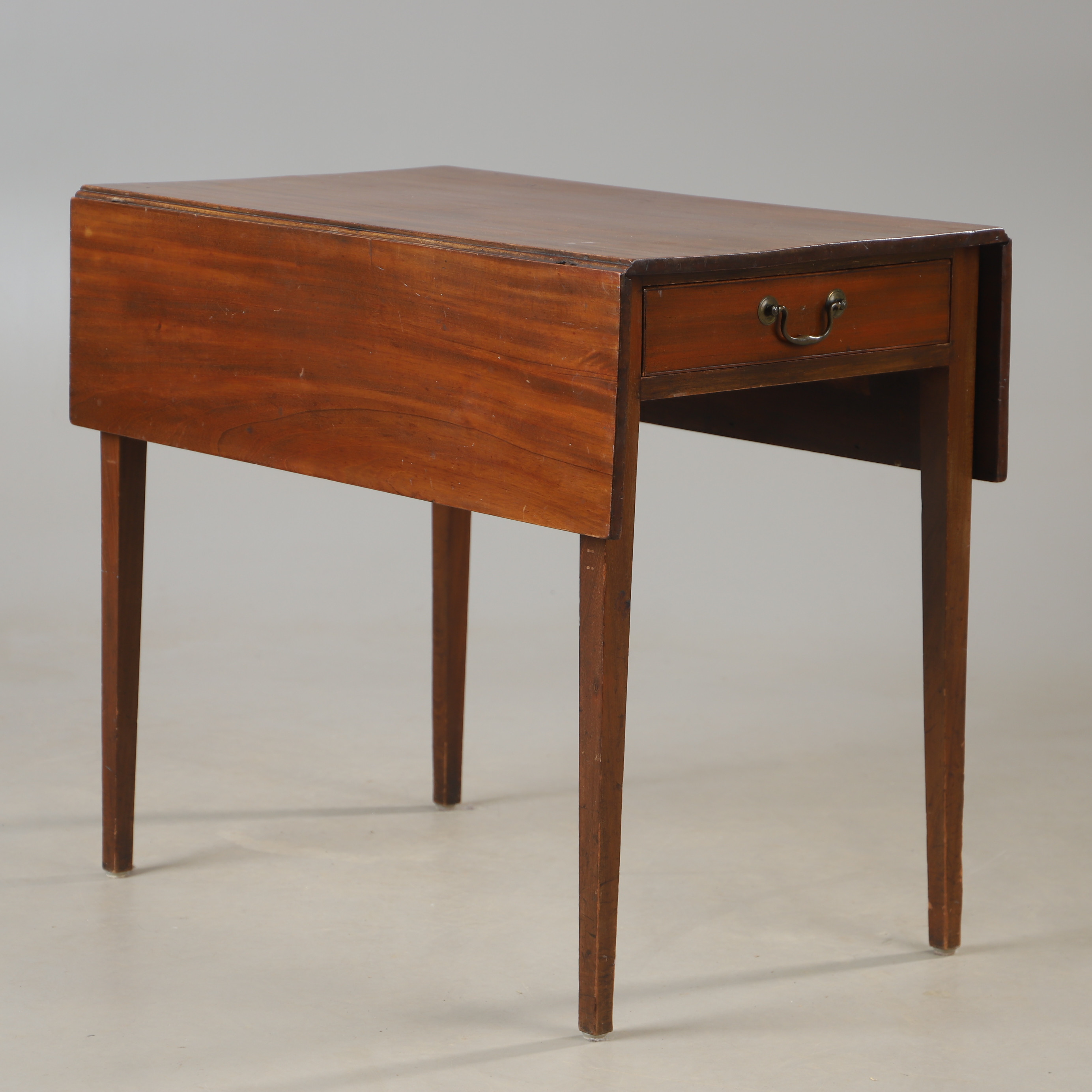 KLAFFBORD MED LÅDA, mahogny, engelsk stil.