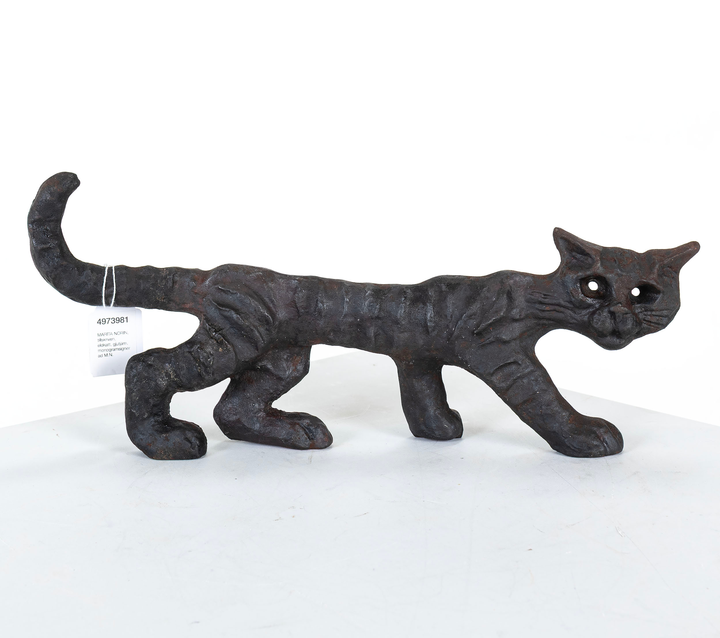 MARITA NORIN, tillskriven, eldkatt, gjutjärn, monogramsignerad M.N.