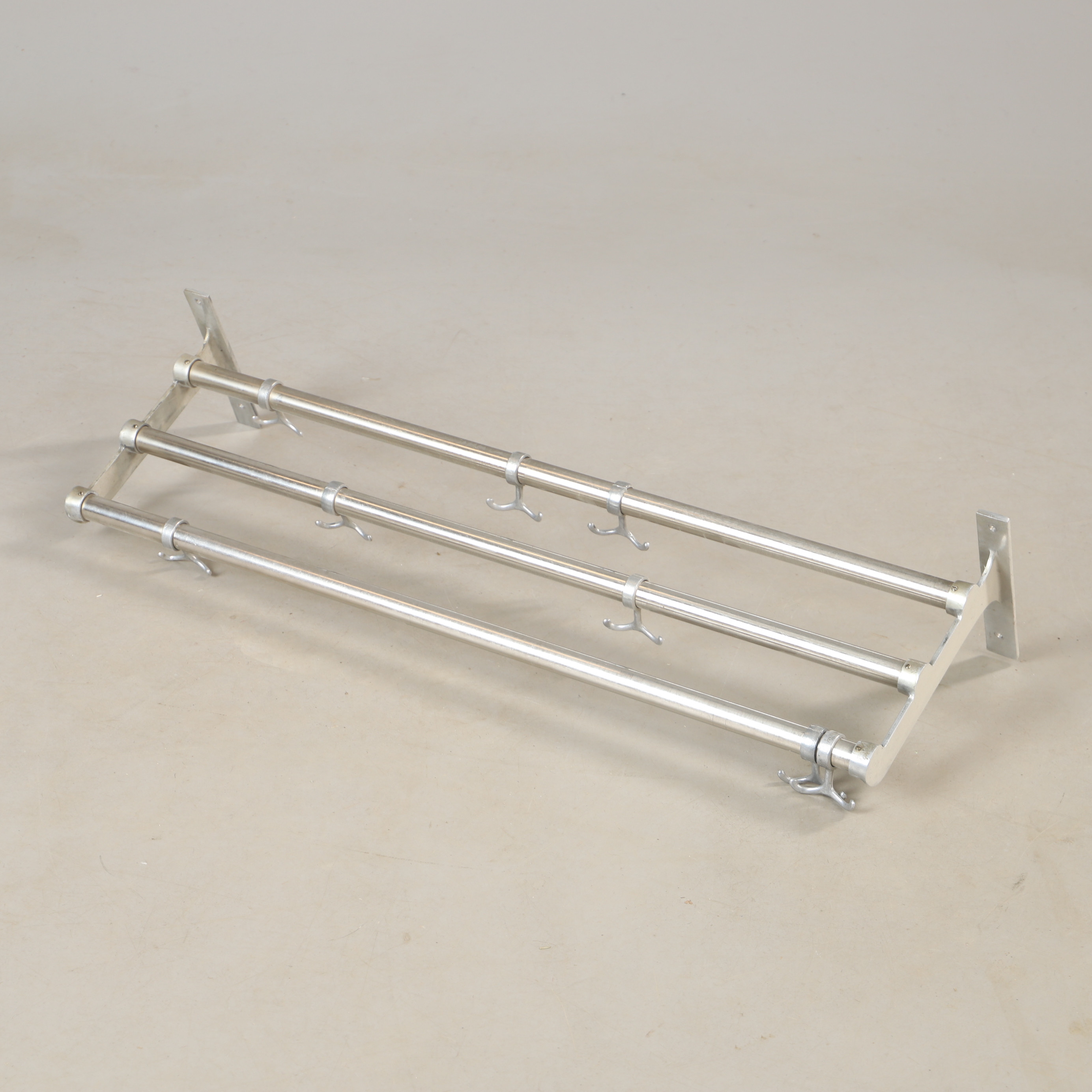 HATTHYLLA, metall, 1900-talets mitt.