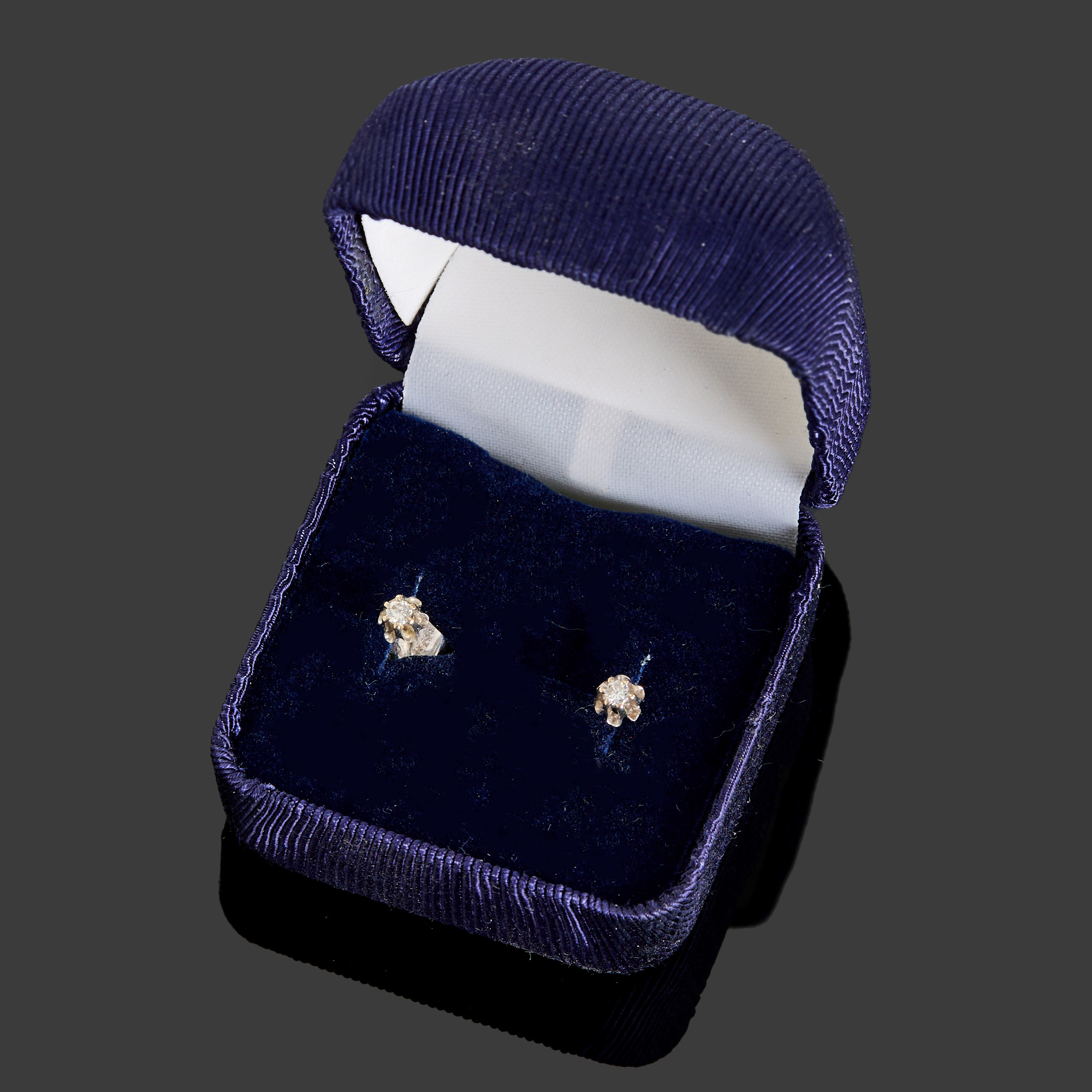 BRILJANTÖRHÄNGEN, ett par, 18k vitguld, briljanter totalt ca 0.06ct.