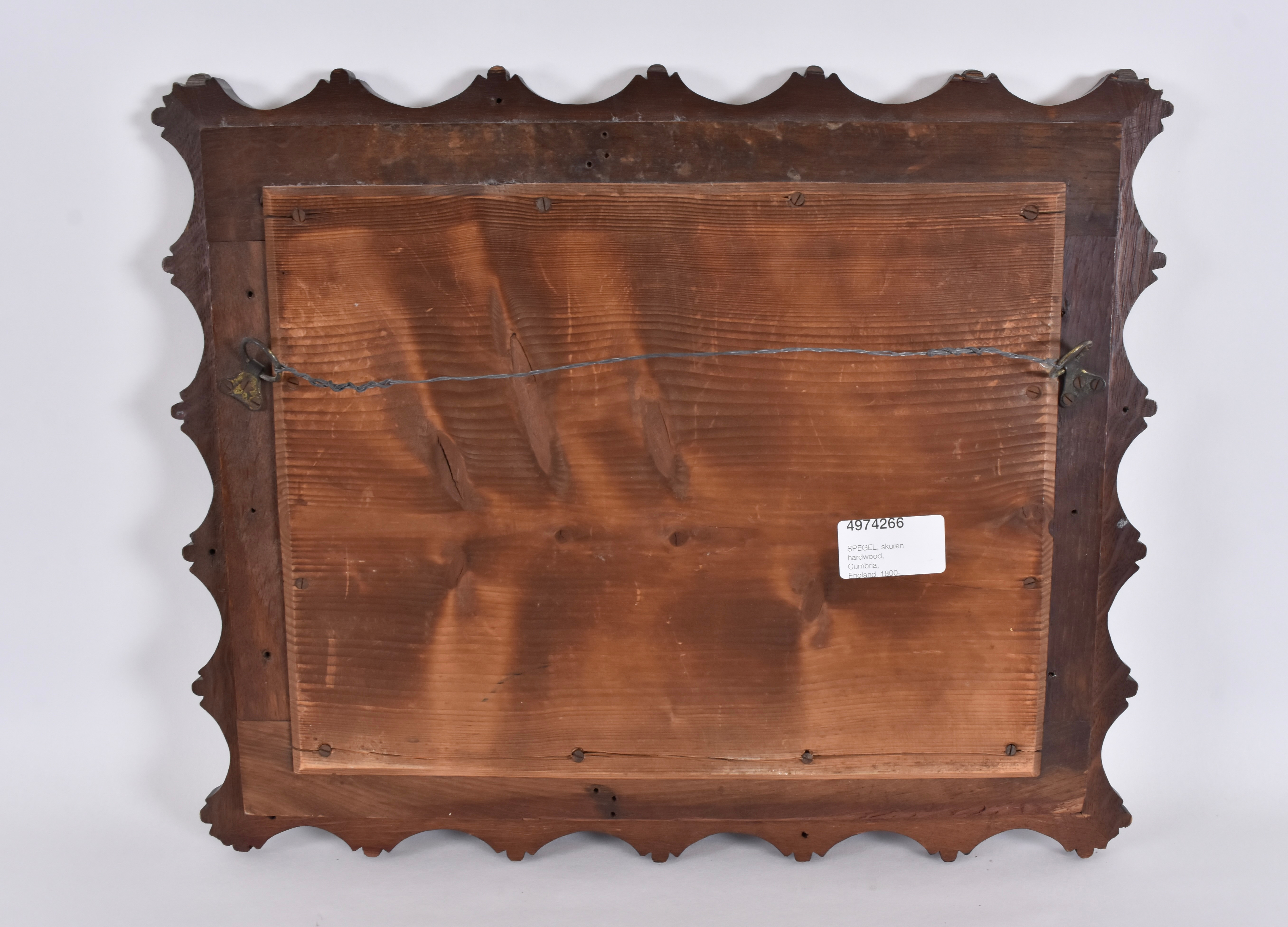 SPEGEL, skuren hardwood, Cumbria, England, 1800-talets 2 hälft.