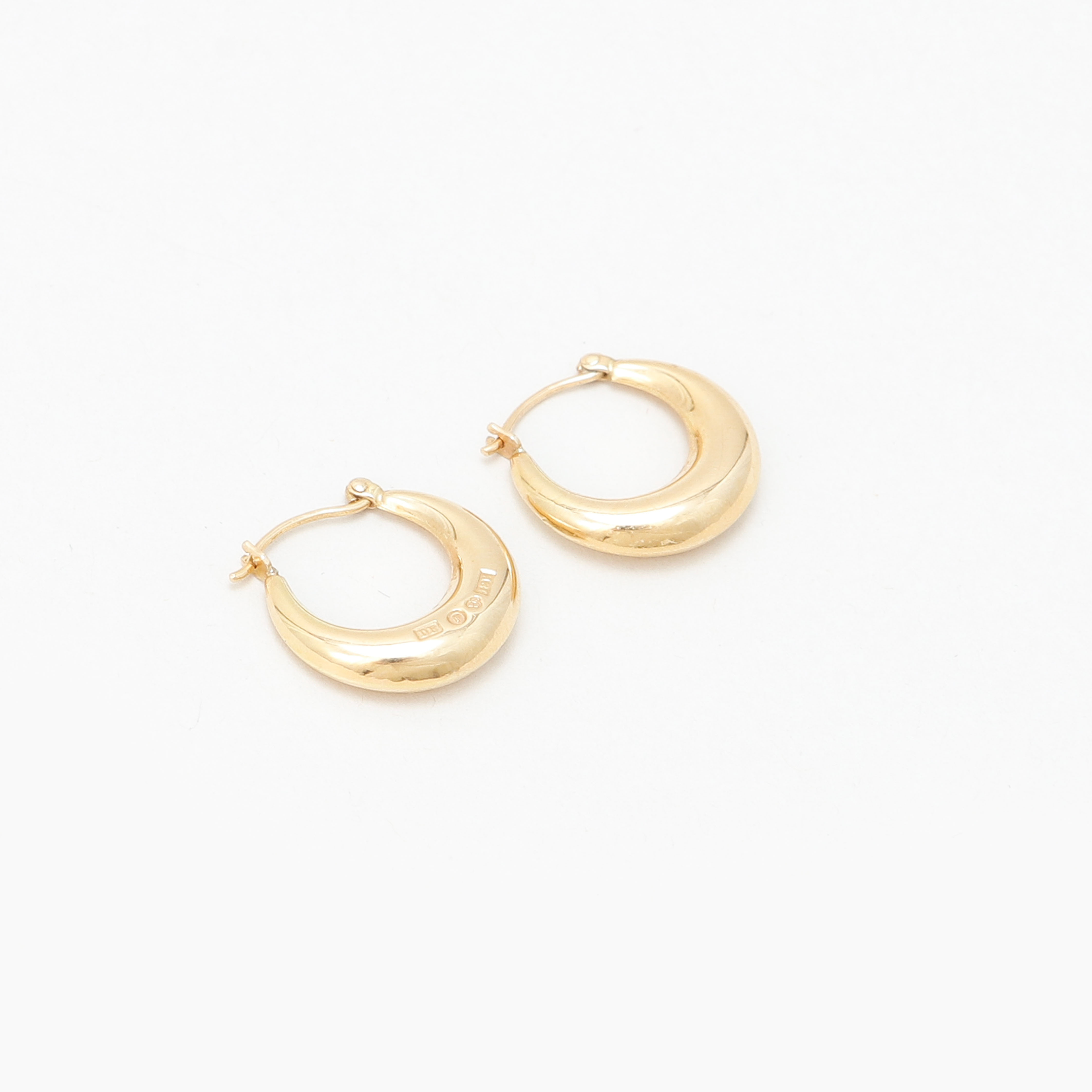 ÖRHÄNGEN, 1 par, 18k guld, vikt ca 2,1 gram.