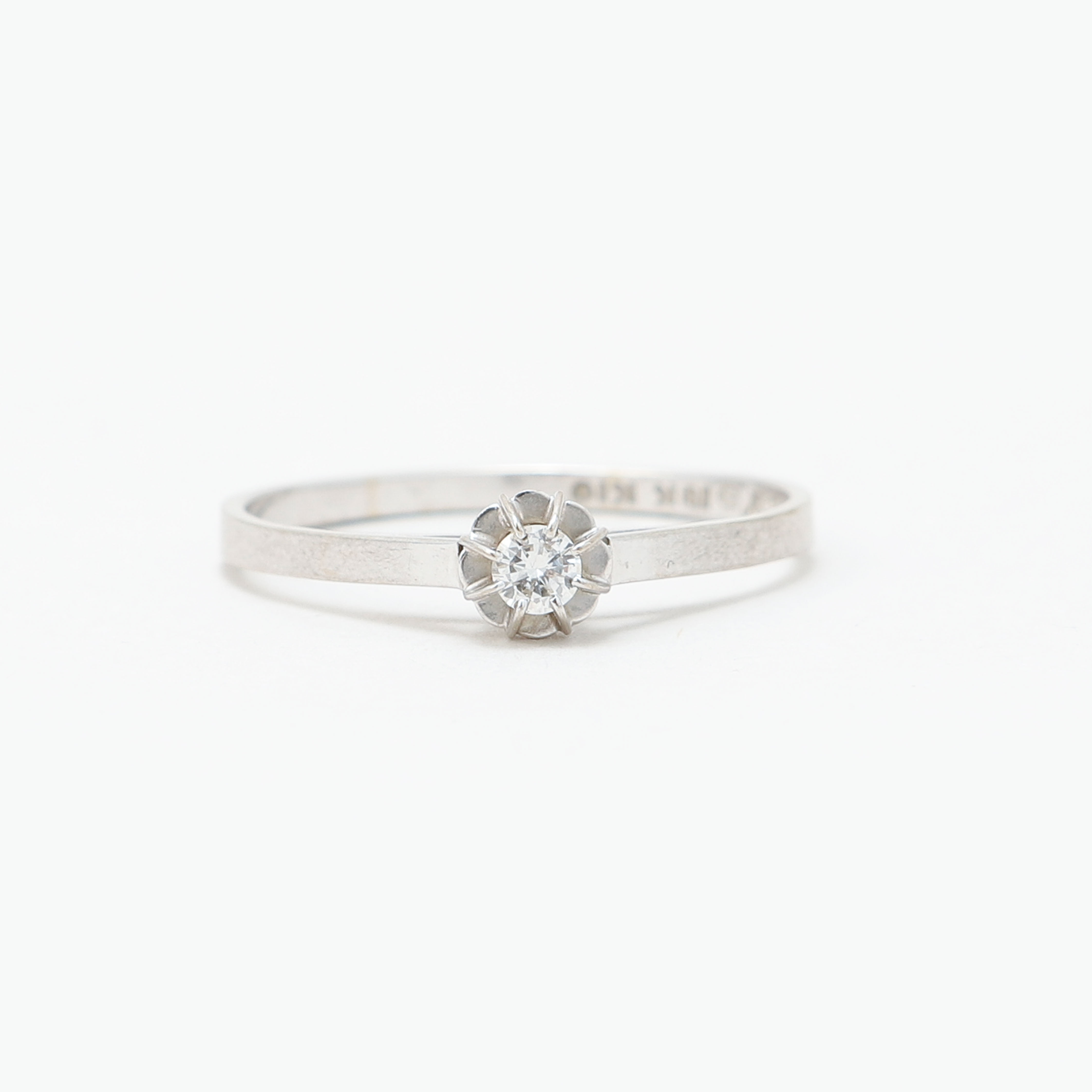 RING, 18k vitguld med diamant 0,10 ct, vikt ca 2 gram.