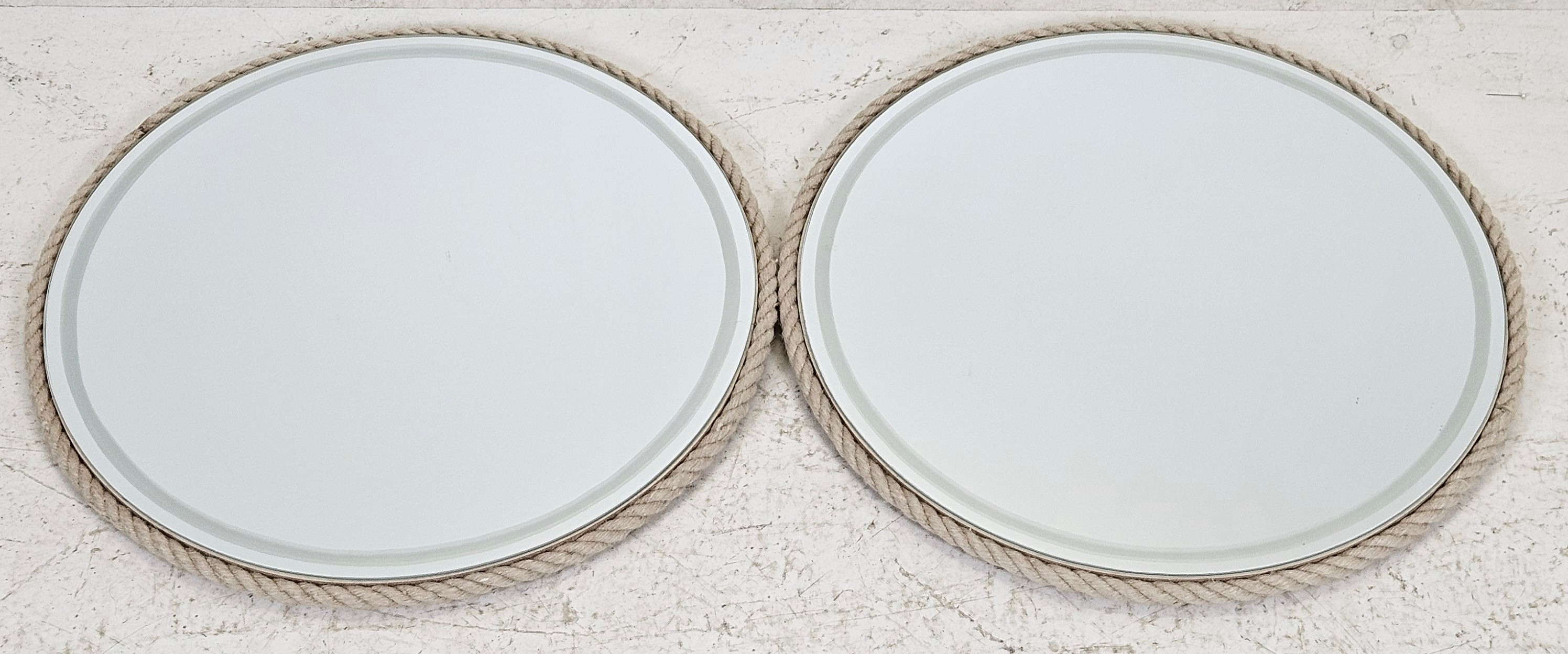 SPEGLAR, ett par, ram i form av rep.