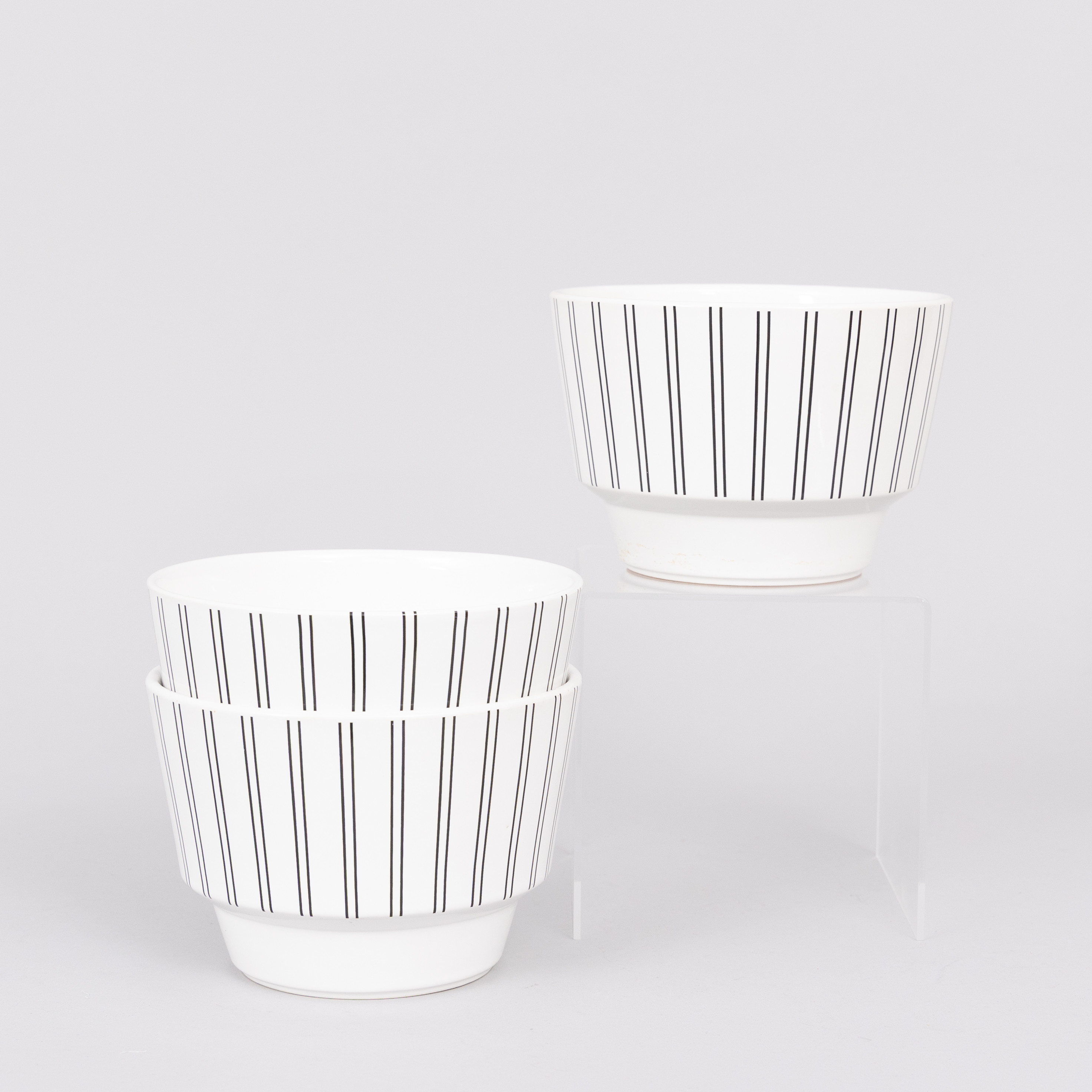 YTTERFODER, 3 stycken, vit porslin med blå randekor, Gustavsberg.