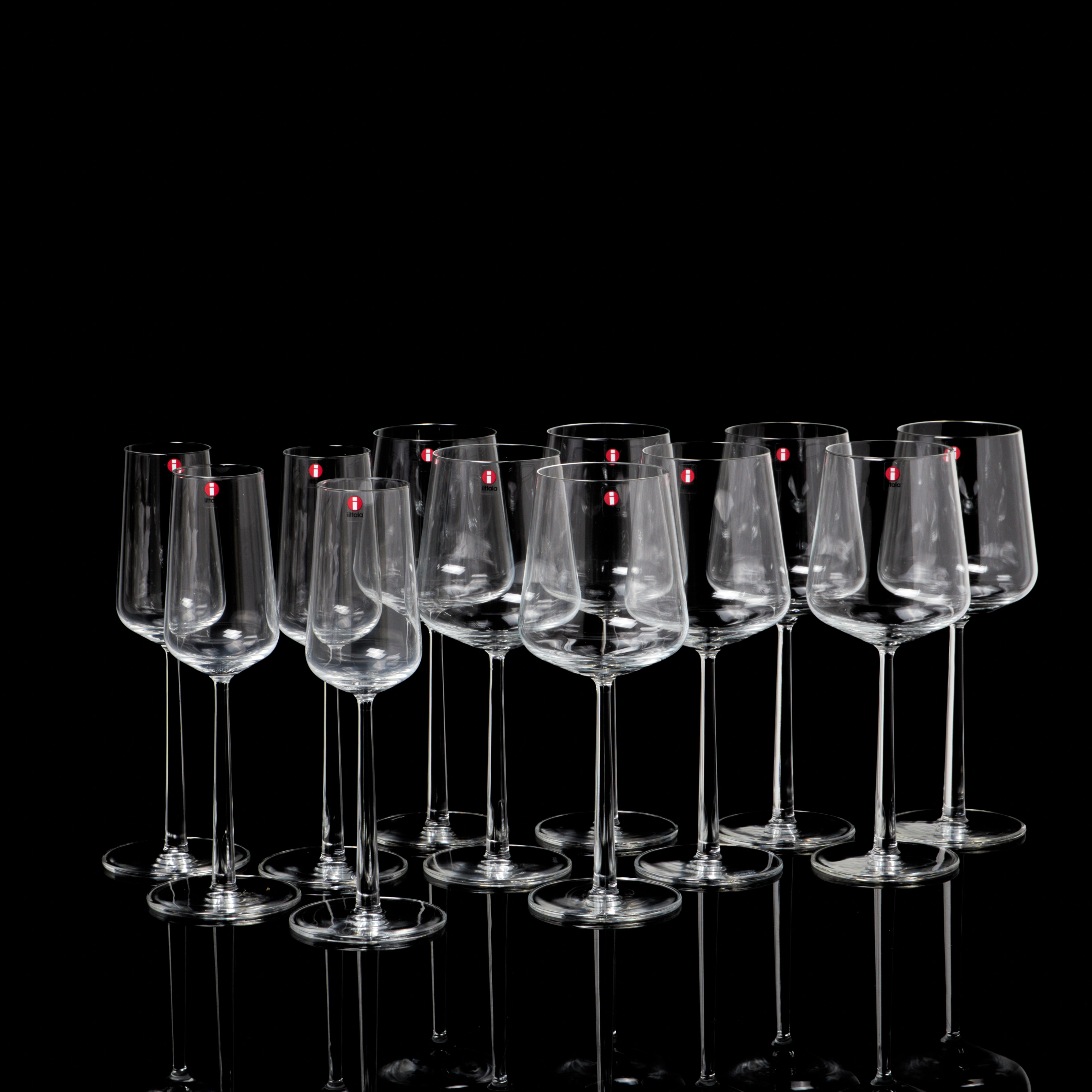 ALFREDO HÄBERLI. "Essence", rödvin samt champagneglas, 12 dlr., glas, Iittala, Finland.