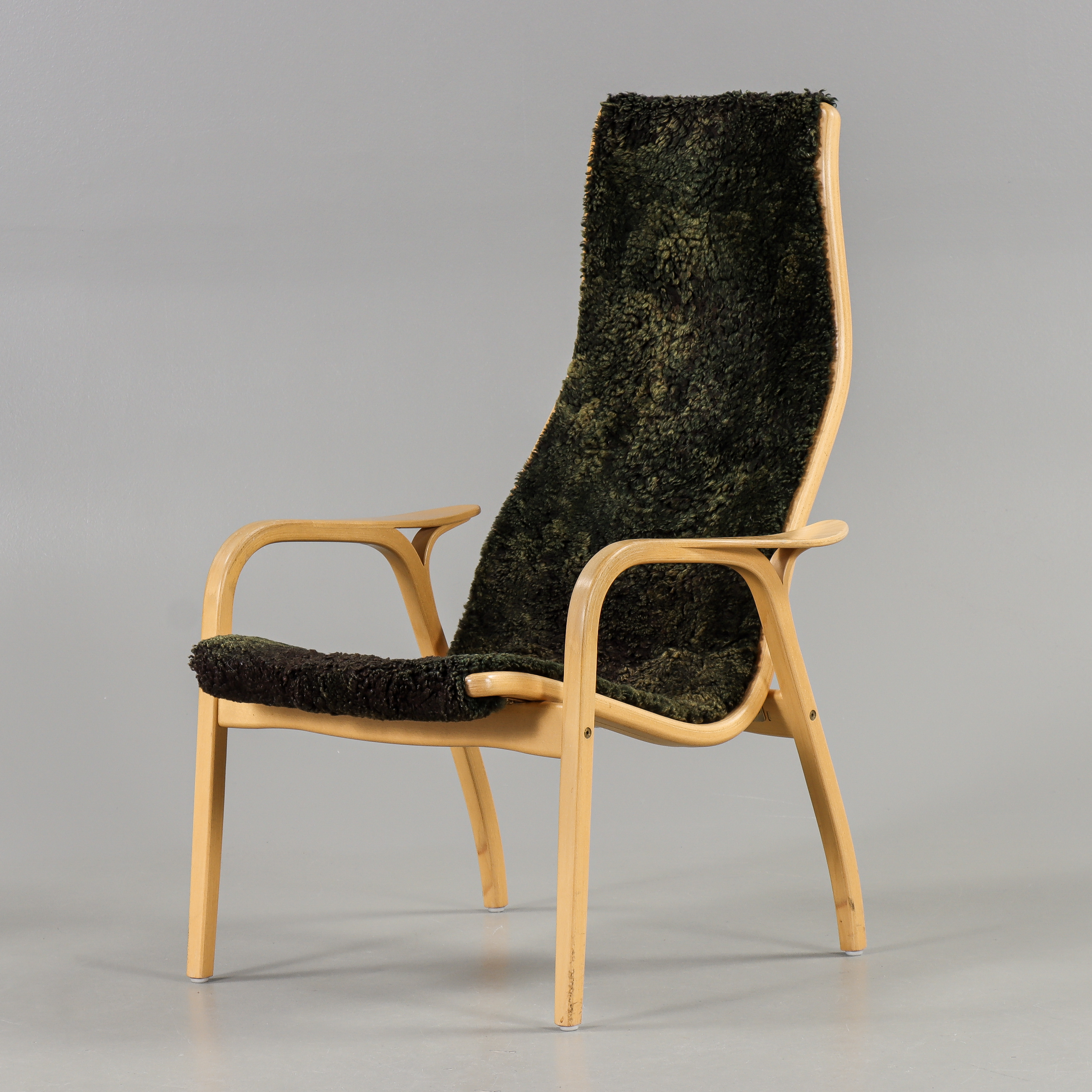 YNGVE EKSTRÖM. Fåtölj "Lamino" Swedese, 2018.