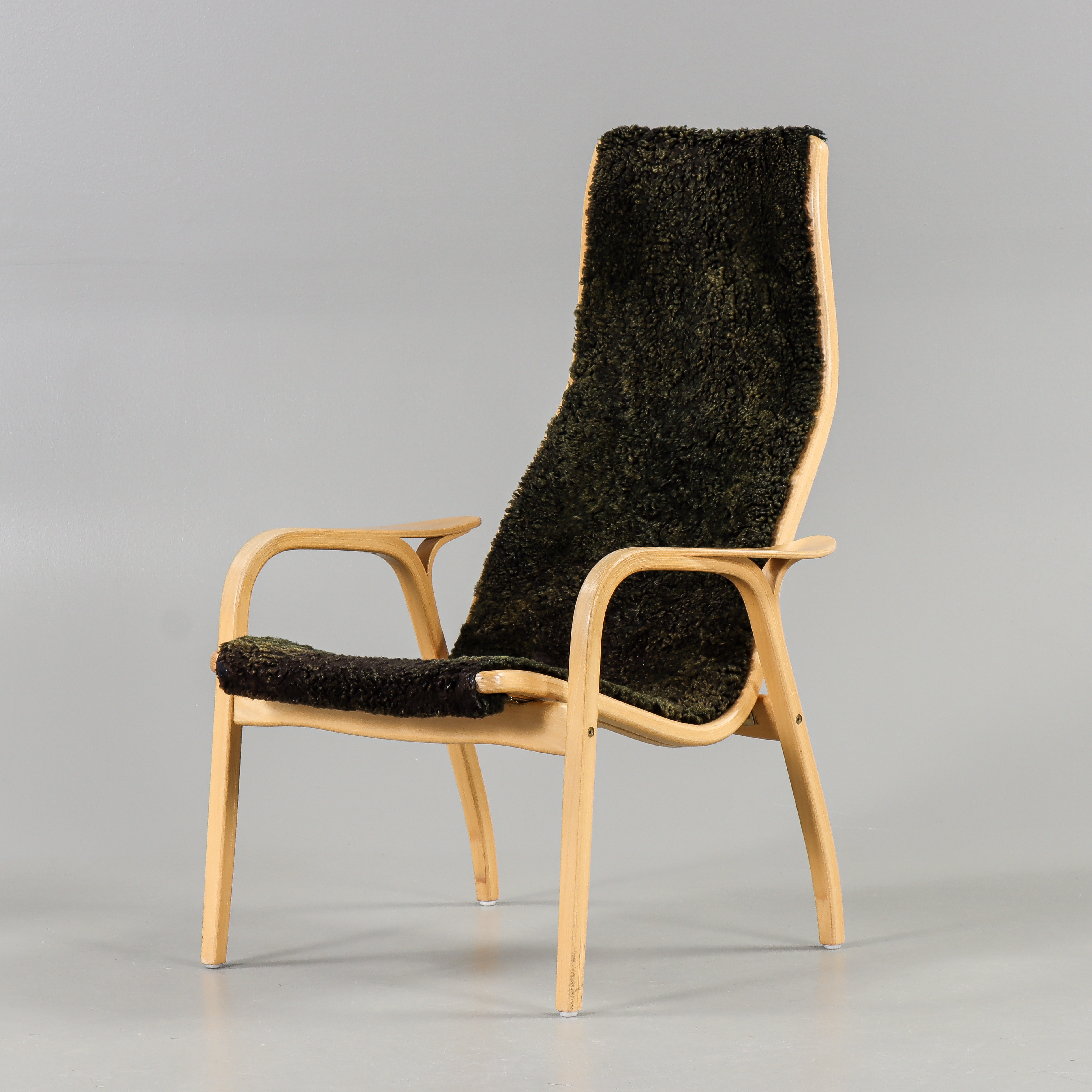 YNGVE EKSTRÖM. Fåtölj "Lamino" Swedese, 2018.