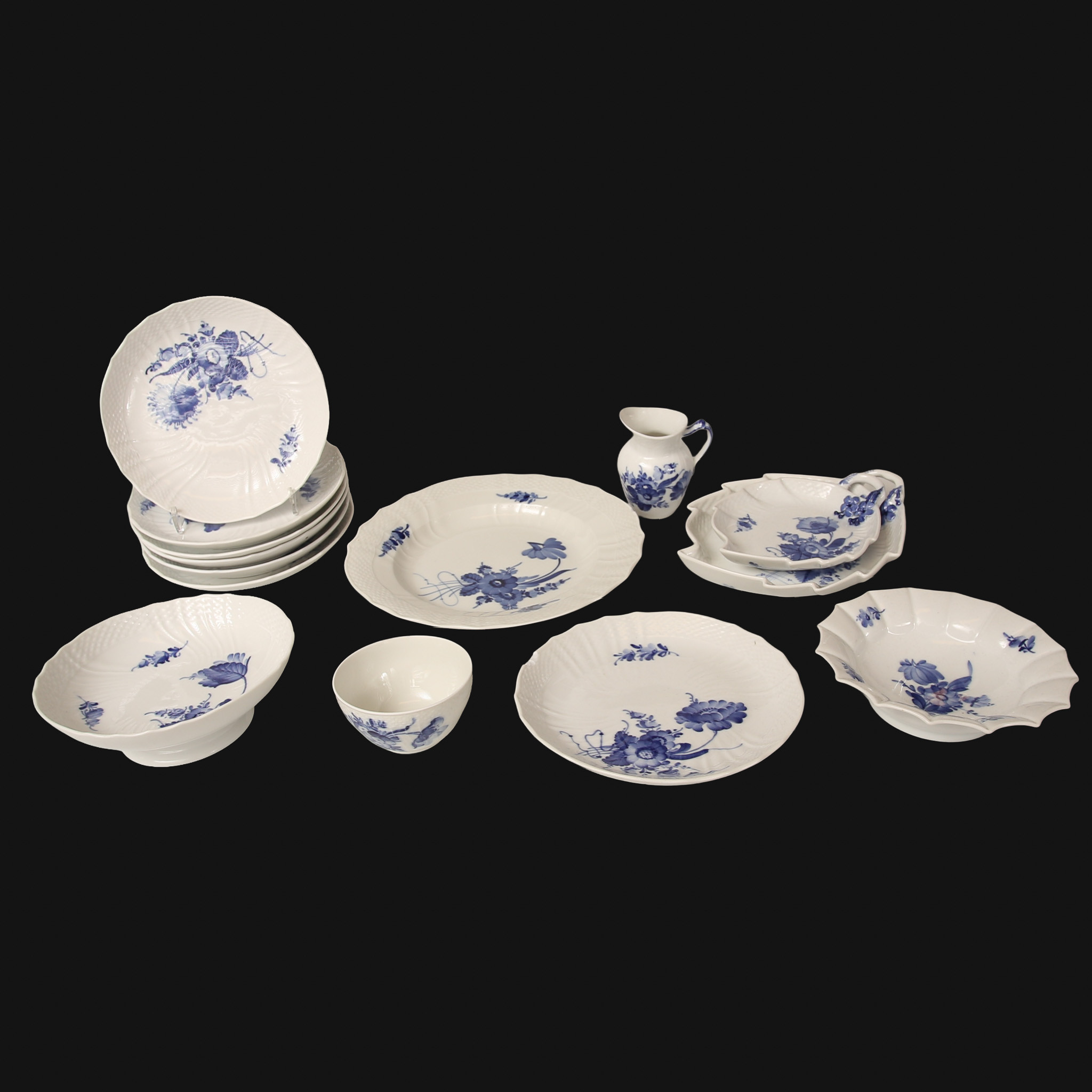 SERVISDELAR, Porslin, Blå Blomster, Royal Copenhagen, Danmark, 14 delar.