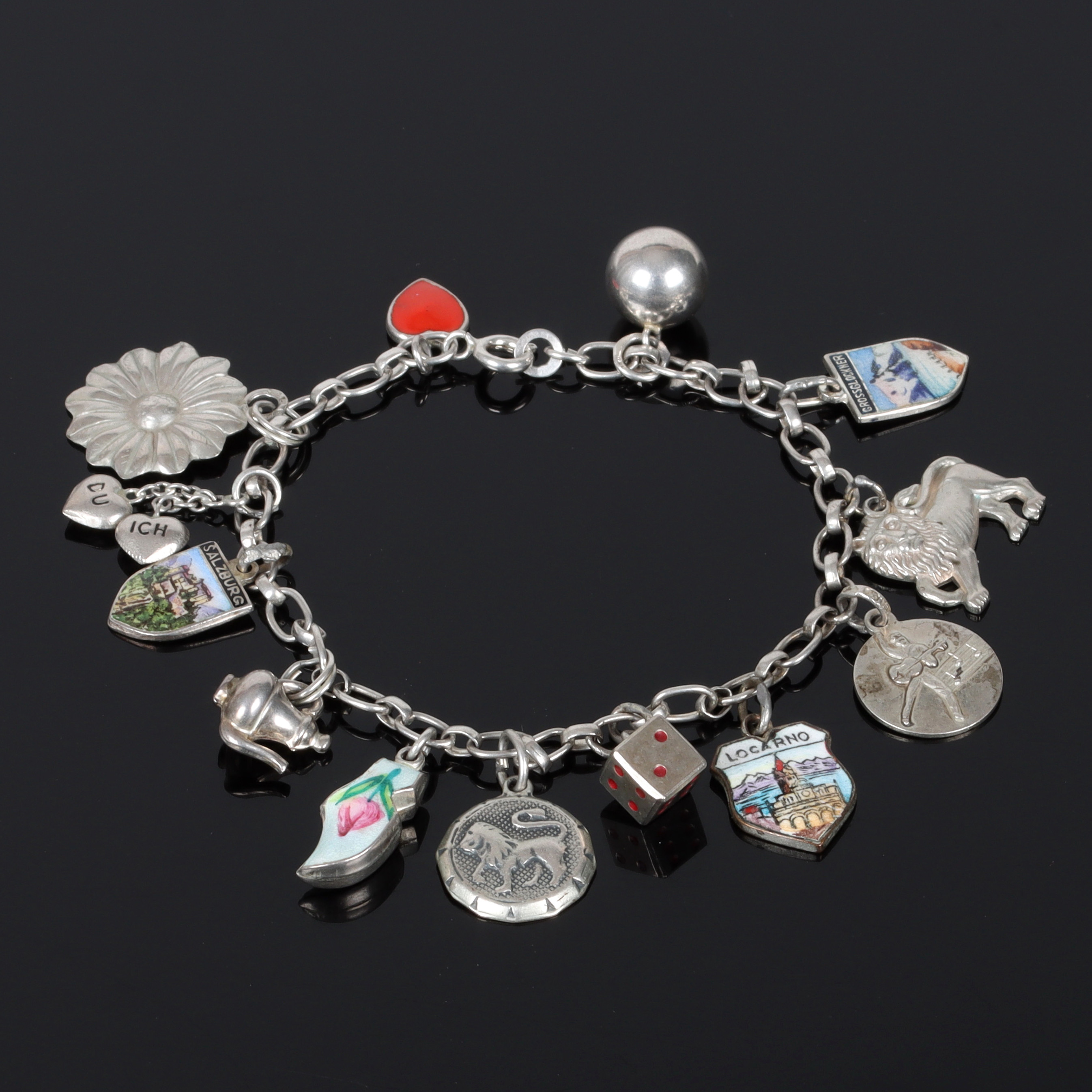 ARMBAND, silver, med berlocker, Friedrich Binder Mönsheim, Tyskland. 1900-tal.