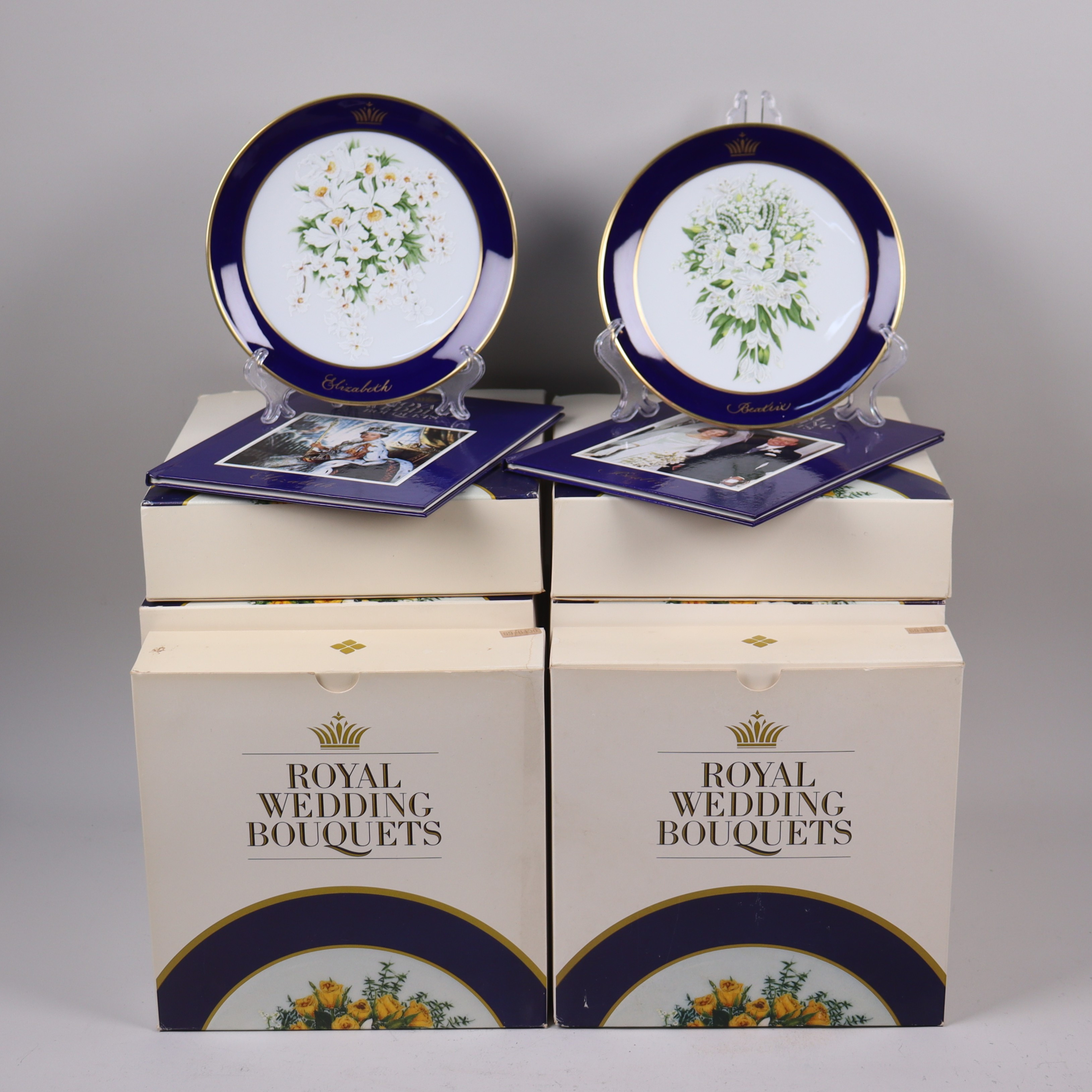 SAMLARTALLRIKAR, "Royal Wedding Bouquets", Königlich Tettau, Fyrklövern.