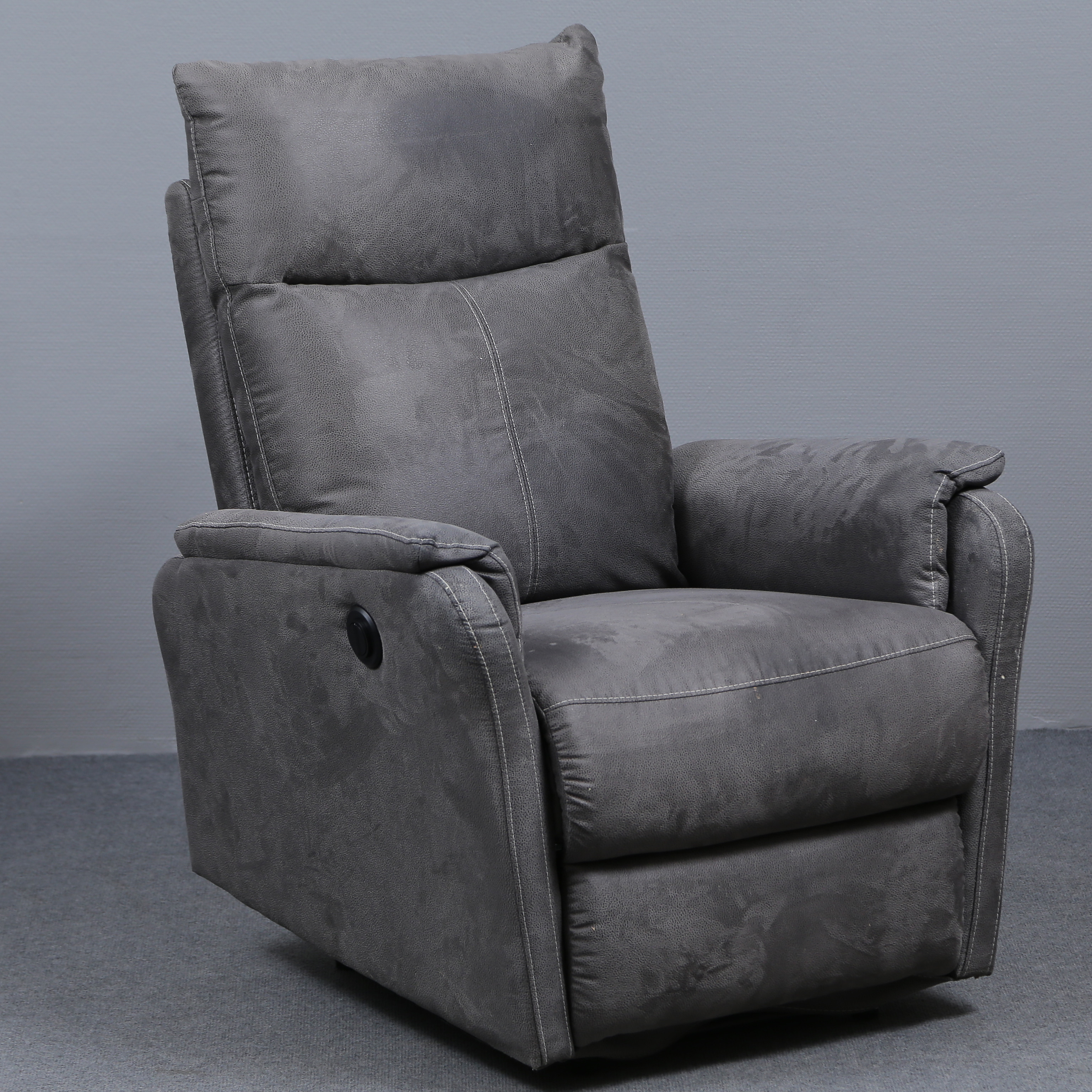 RECLINERFÅTÖLJ, INBYGGT BENSTÖD, KONSTLÄDER GRÅTT, ELEKTRISK, SAMTIDA.