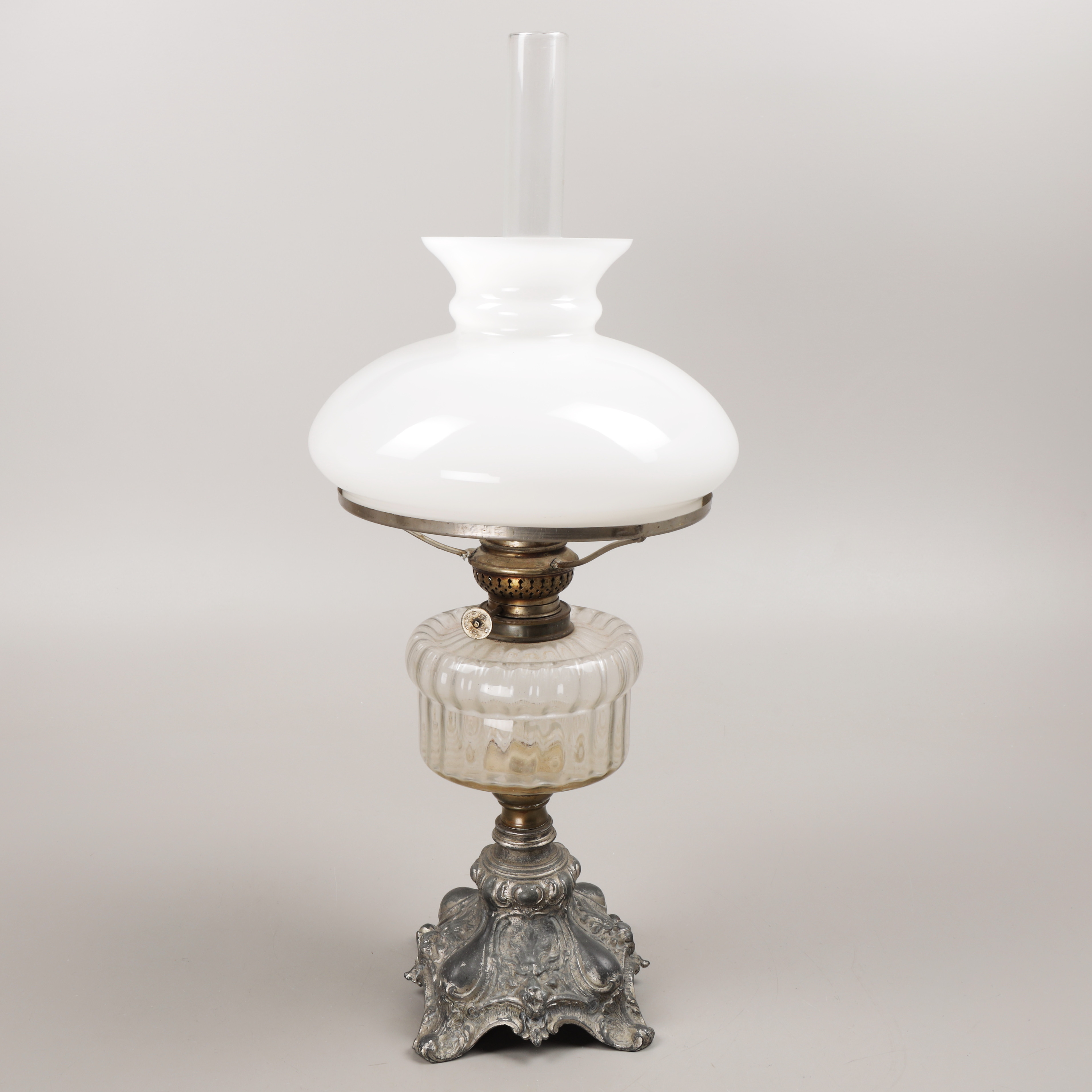 BORDSFOTOGENLAMPA, metall/glas, 1900-talets första hälft.