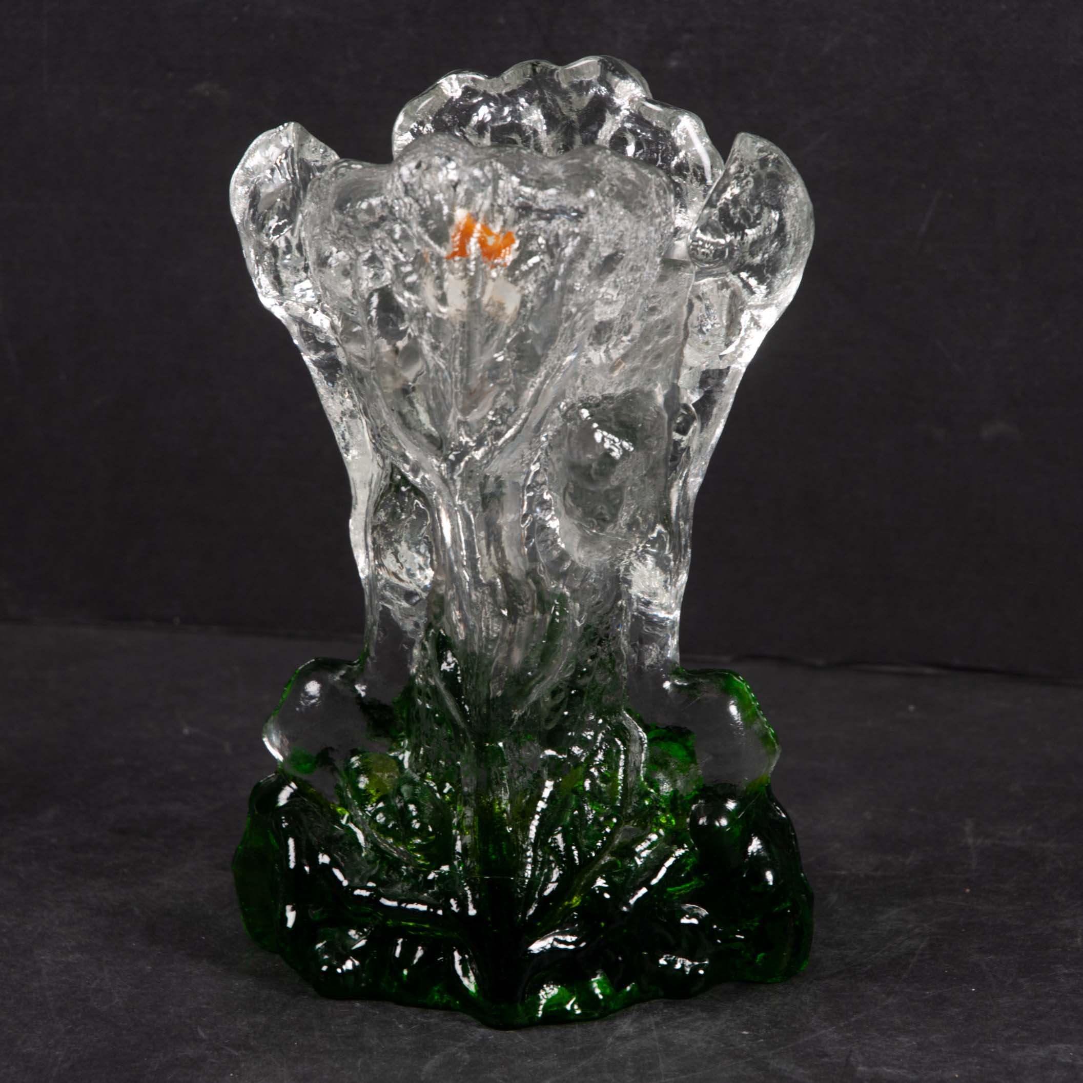 PERTTI SANTALAHTI. Vas, glas, Humppila, Finland, 1900-talets andra hälft.