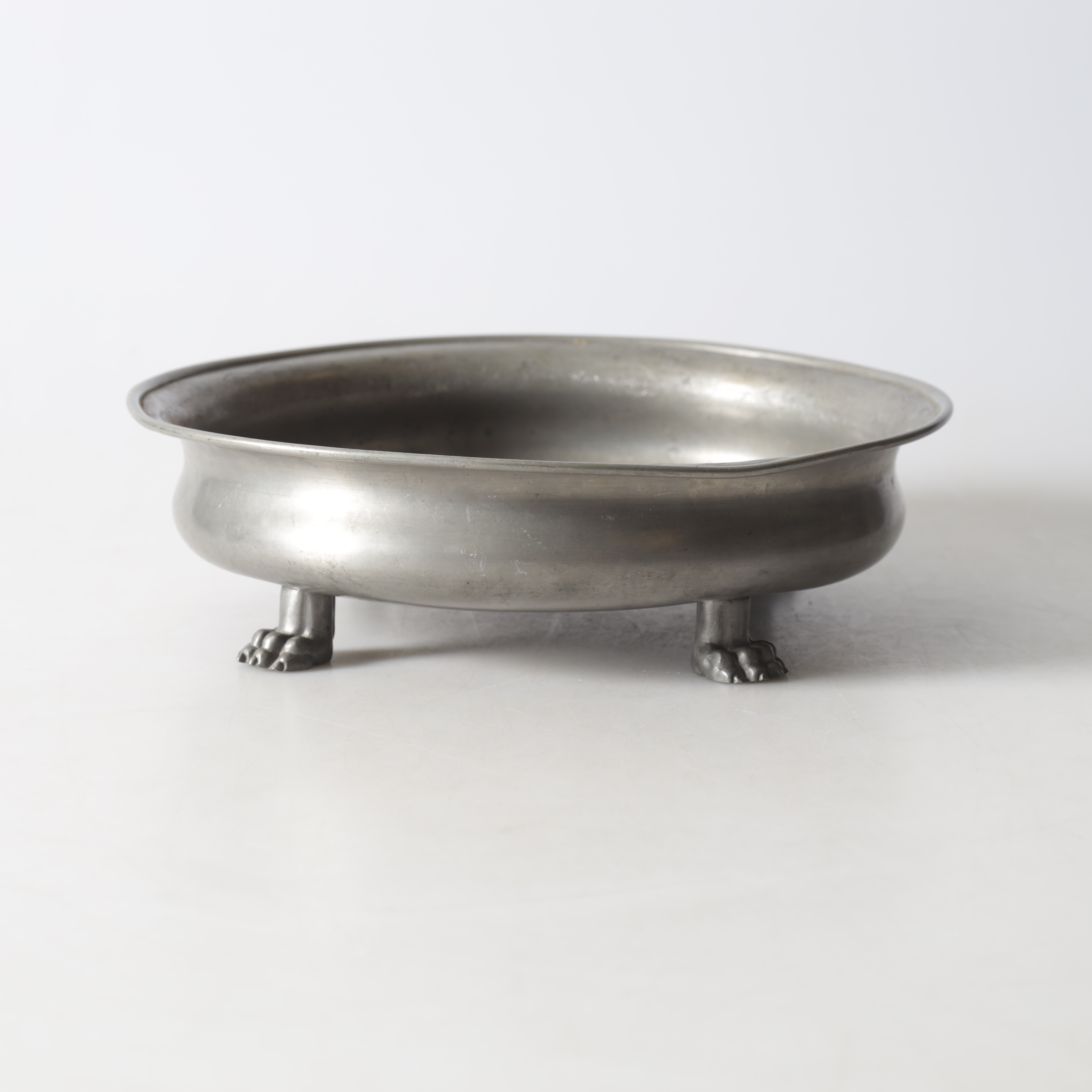 ANNA PETRUS. skål, Firma Svenskt Tenn, Stockholm, 1928.