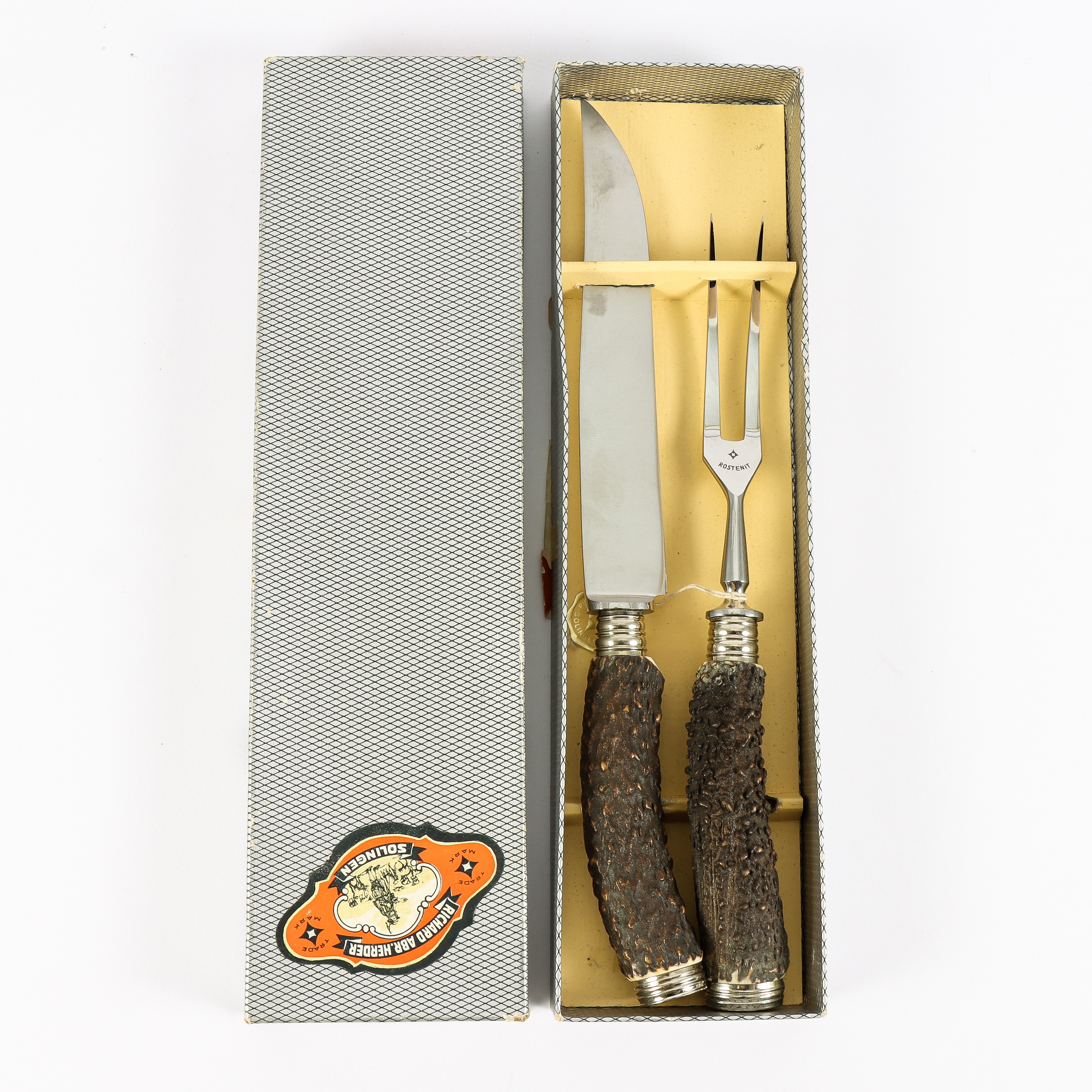 TRANCHERBESTICK med skaft i horn.