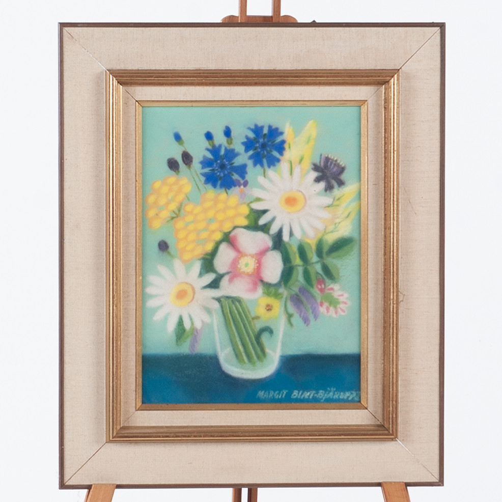 MARGIT BLIXT-BJÄRUP. Blomsterstilleben, pastell på papper, signerad.