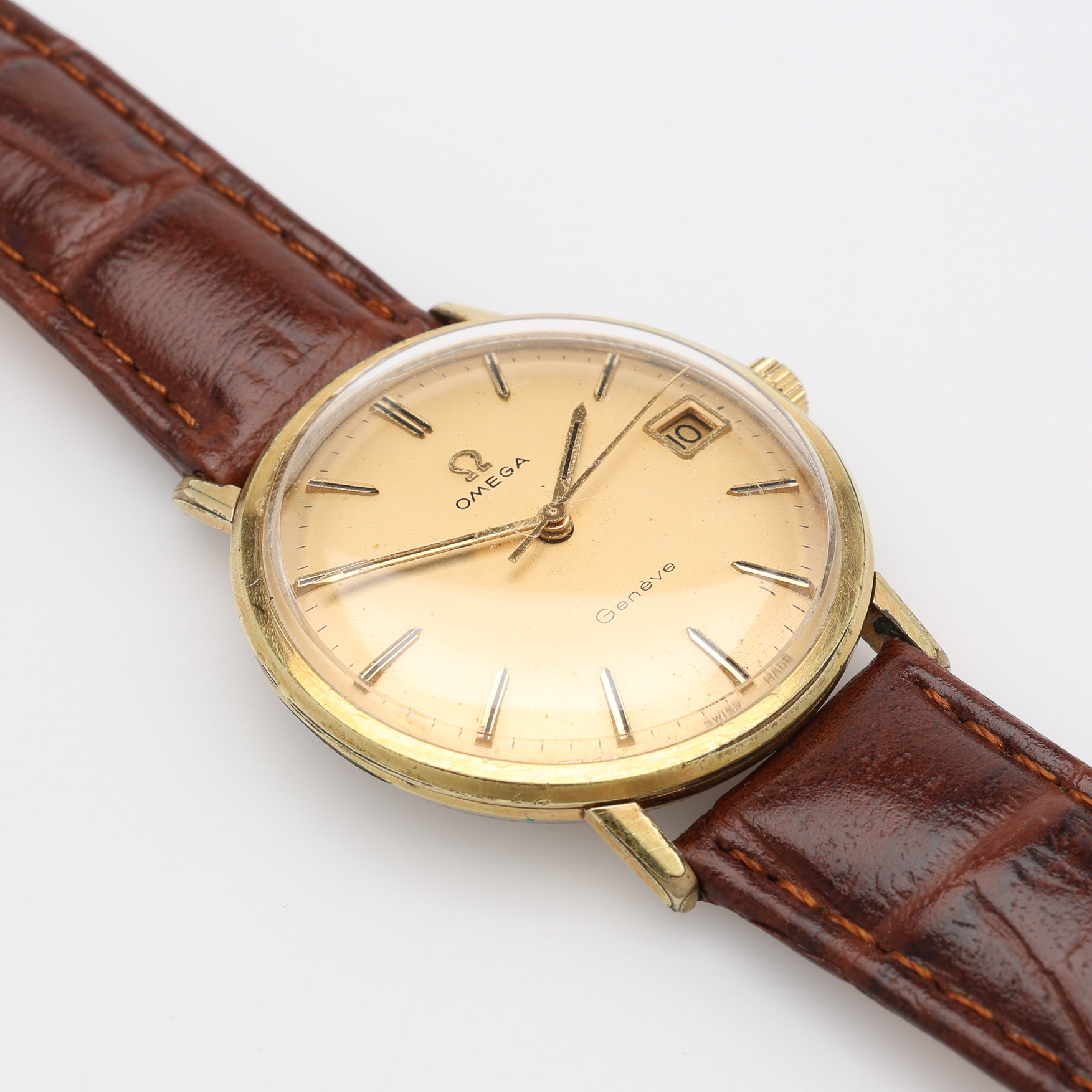 ARMBANDSUR, GULD PÅ STÅL, OMEGA, MANUELLT UPPDRAG.