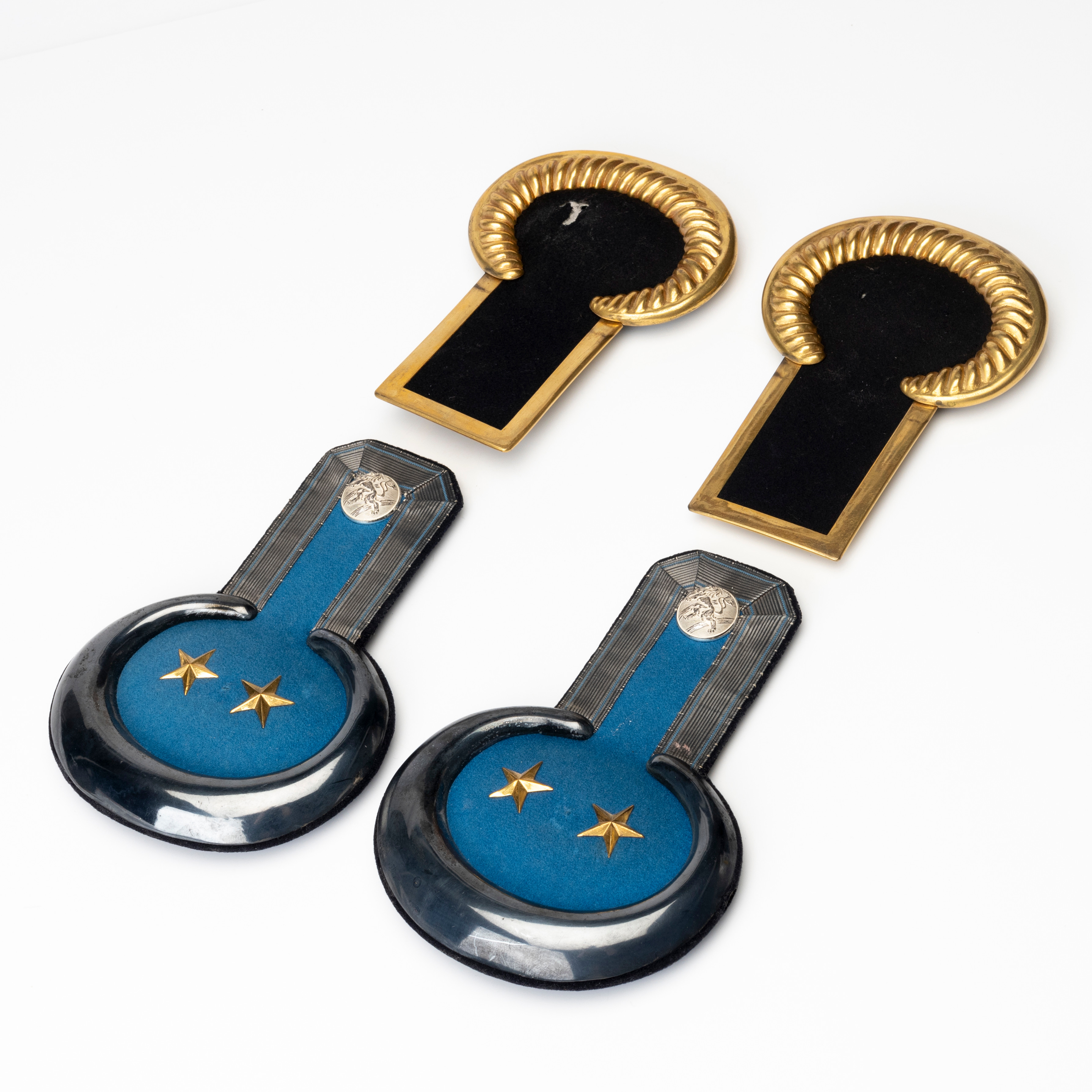 EPÅLETTER 2 par, bl.a m/1885 för löjtnant.