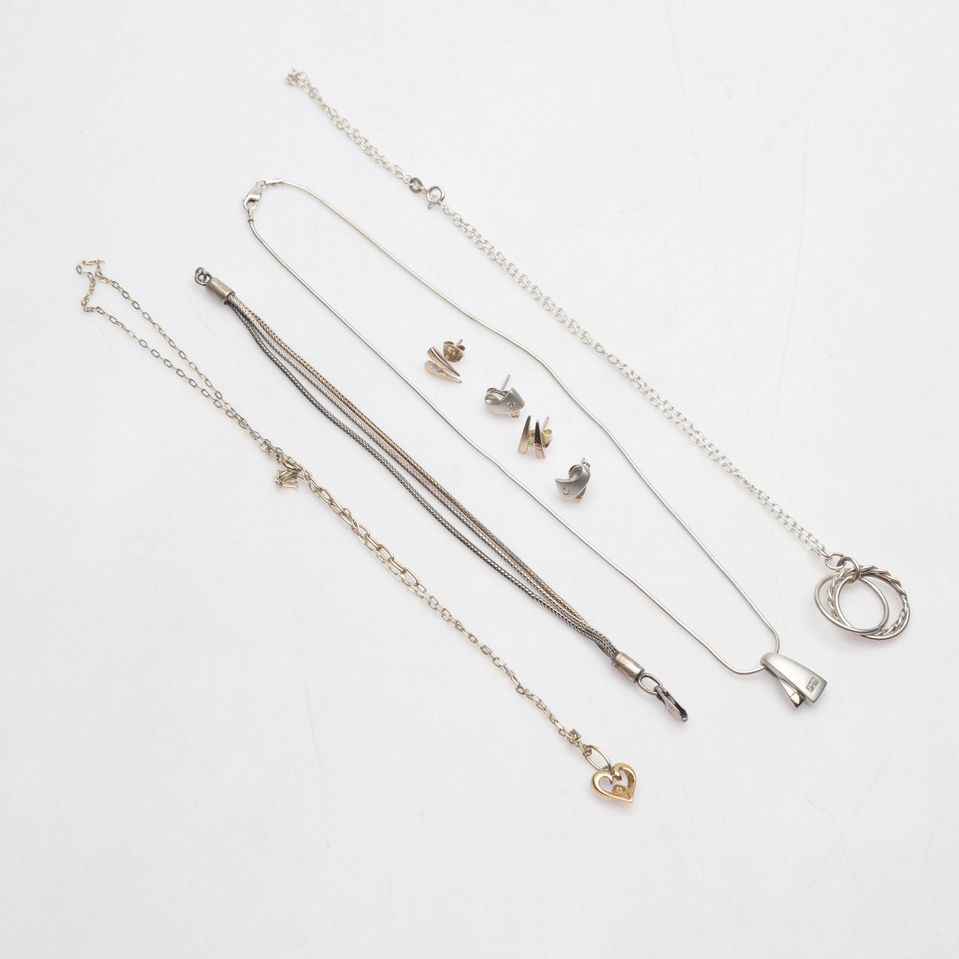 SILVERSMYCKEN, parti, ca 6 delar, bland annat aha, totalvikt ca 31,63g.