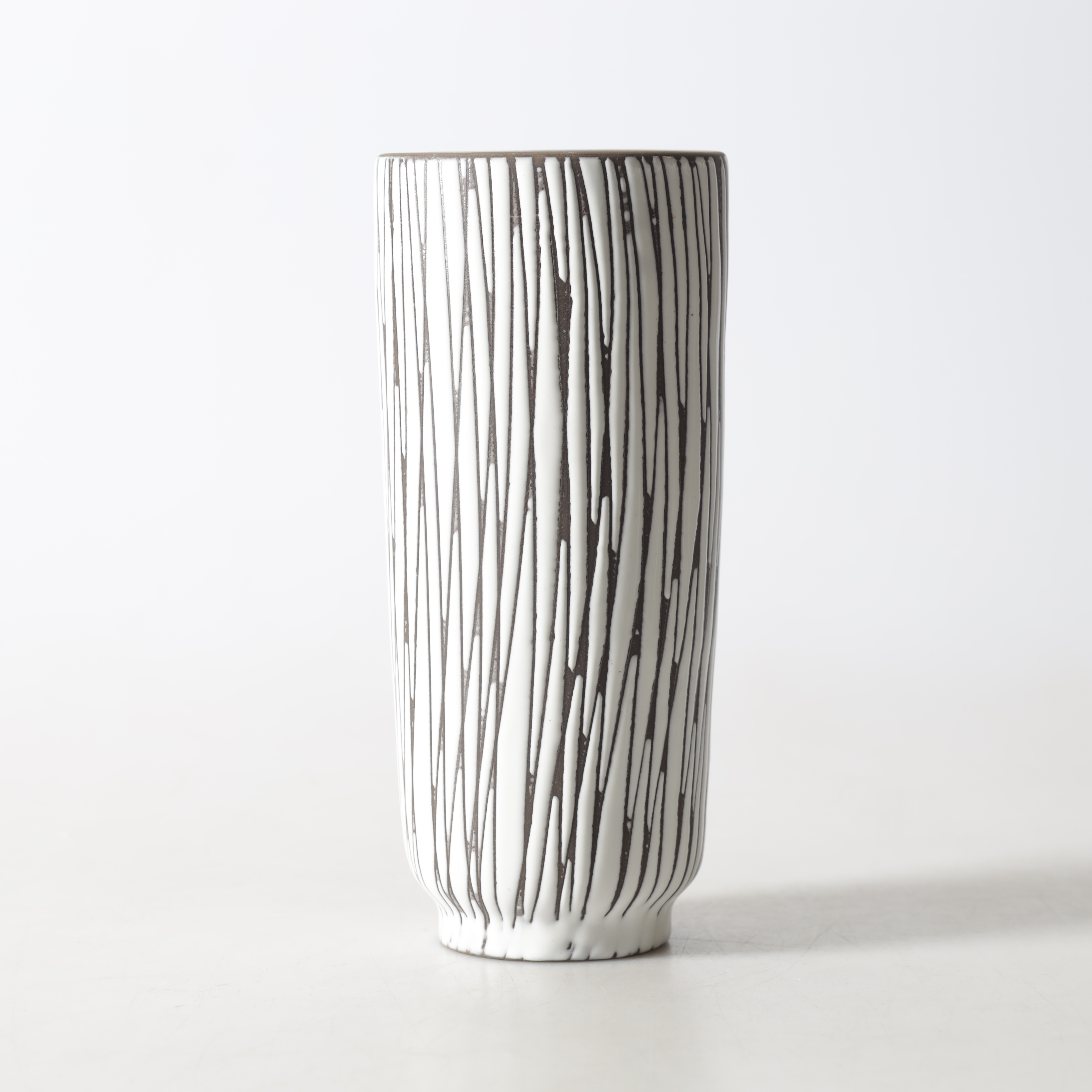 MARI SIMMULSON. Vas, keramik, "Mars", 4050, Upsala Ekeby, 1952-58.