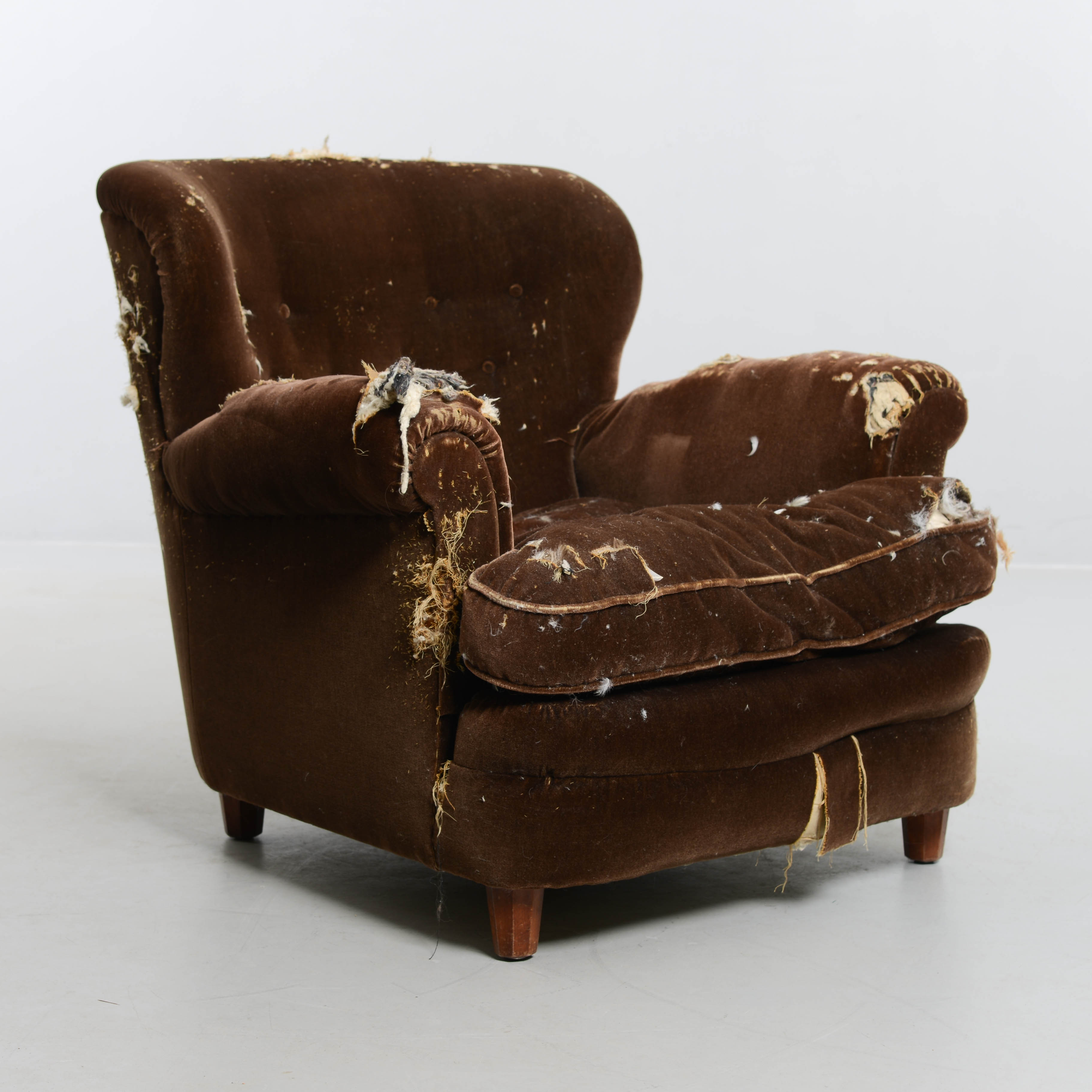 JOSEF FRANK. Fåtölj, "modell 336", Firma Svenskt Tenn.