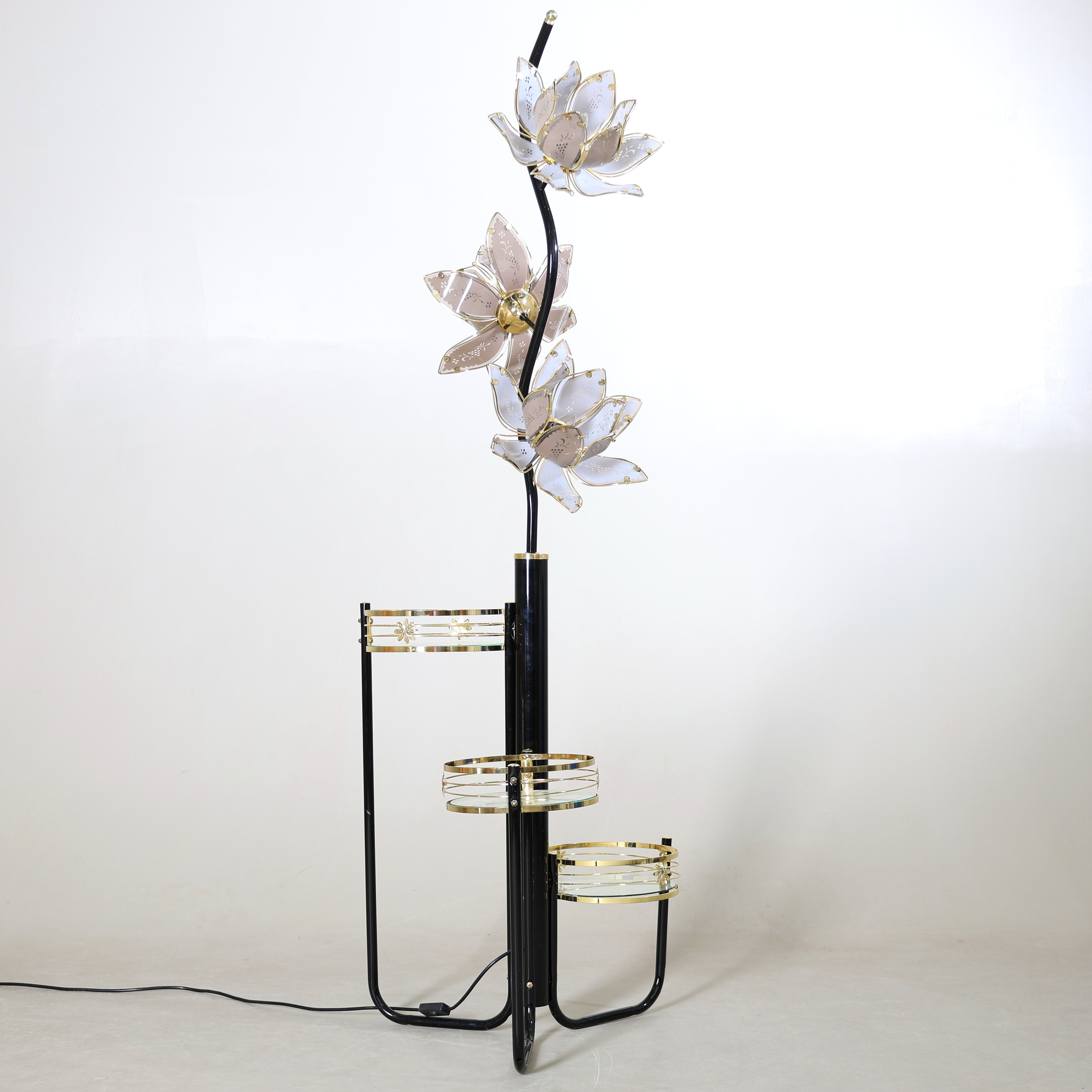 GOLVLAMPA/PIEDESTAL, glas och gulmetall, 1900-talets andra hälft.