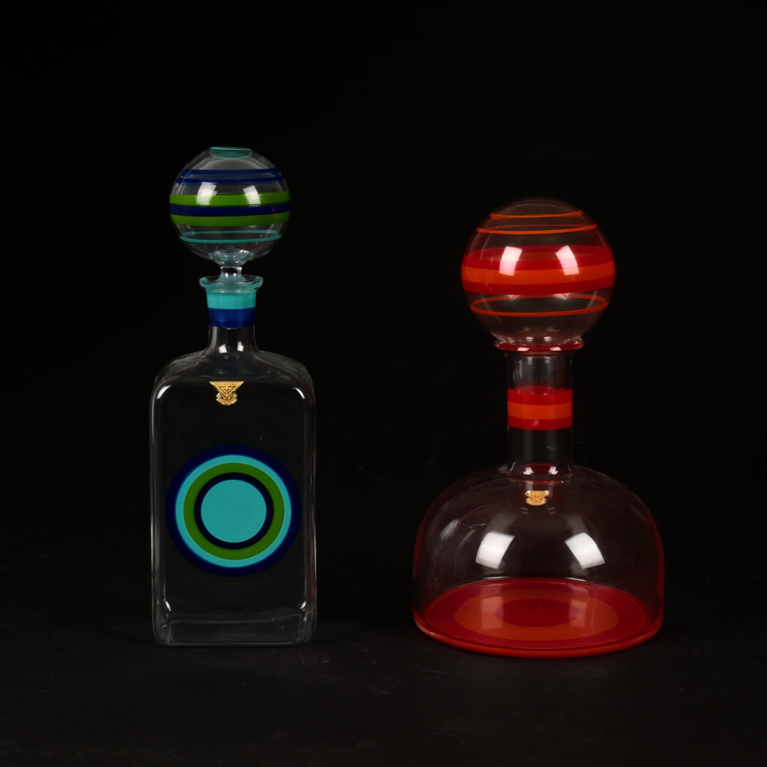 CATTI ÅSÉLIUS LIDBECK. Karaffer, 2 st, "Mitt i Prick", 1960-tal.