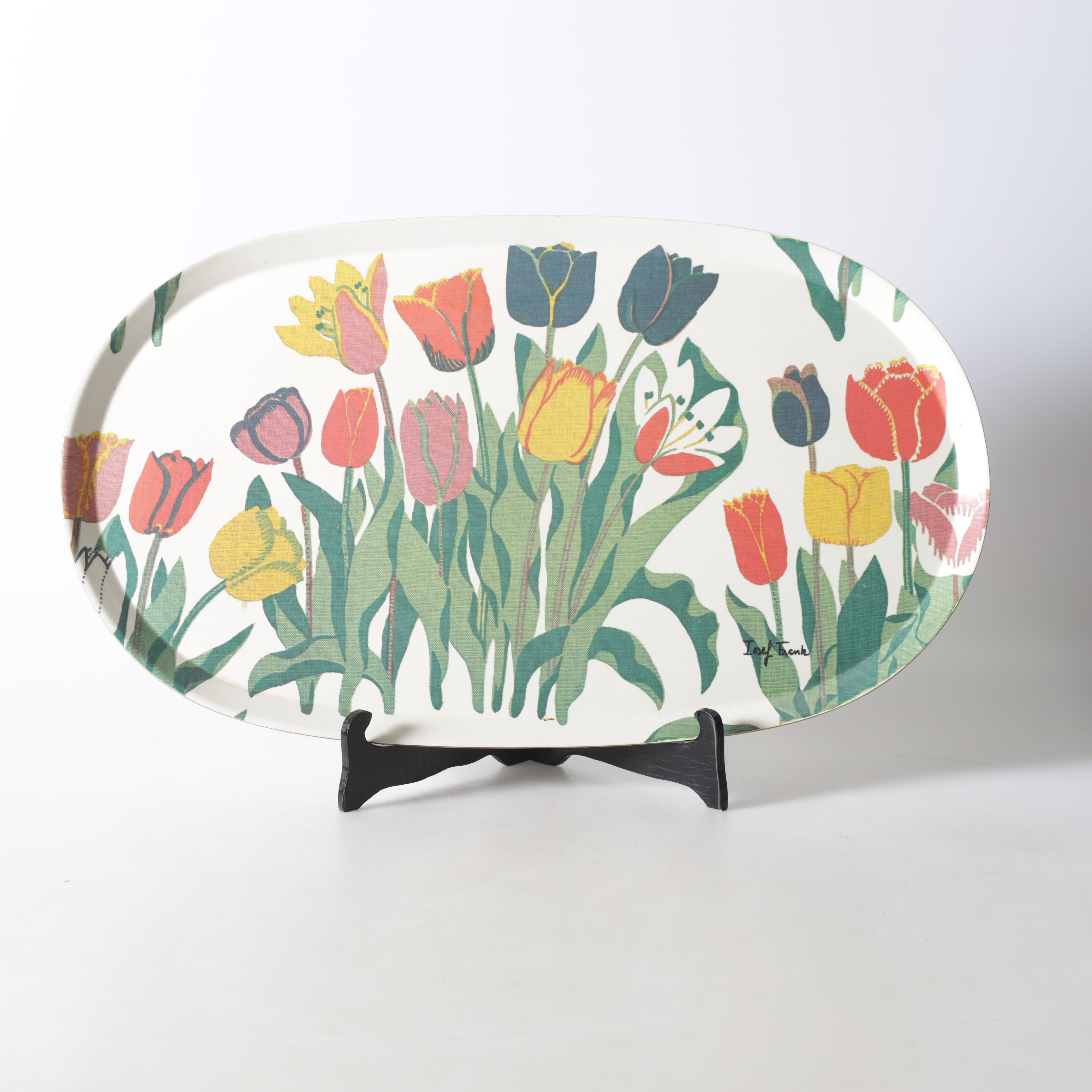 BRICKA, "Tulpaner" efter mönster av Josef Frank, Firma Svenskt Tenn.