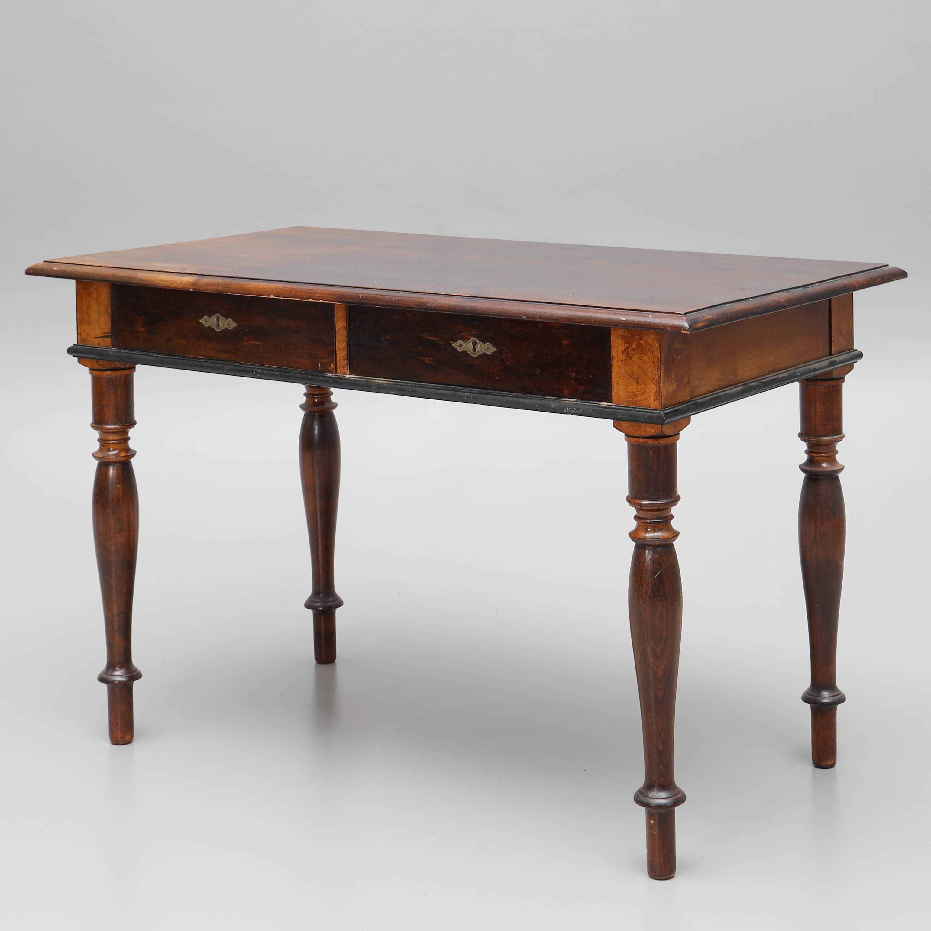 SKRIVBORD, betsad gran, nyrenässans.