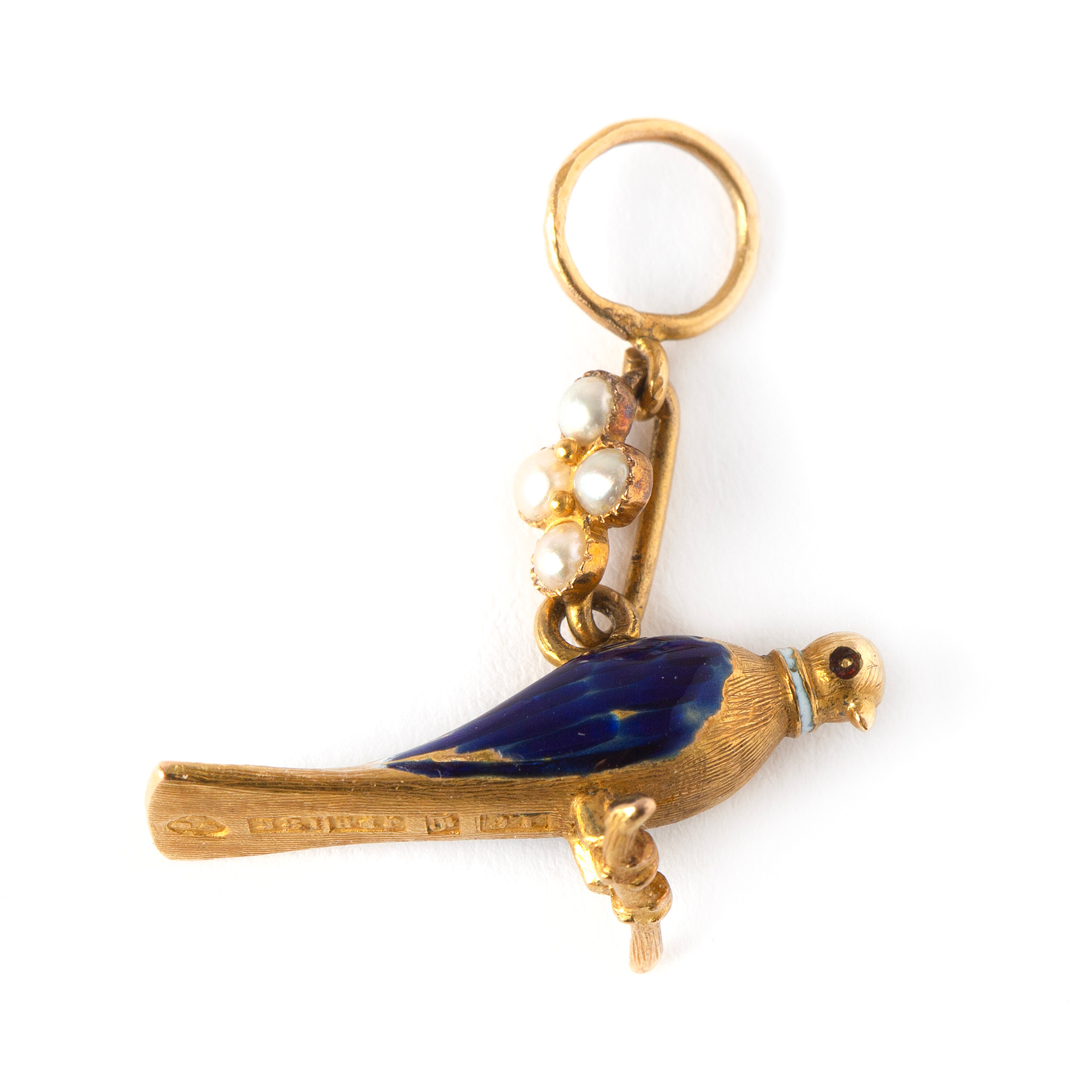 HÄNGE, 18K guld med orientaliska pärlor, paste och emalj, stämplat JPH, Västervik, 1889.