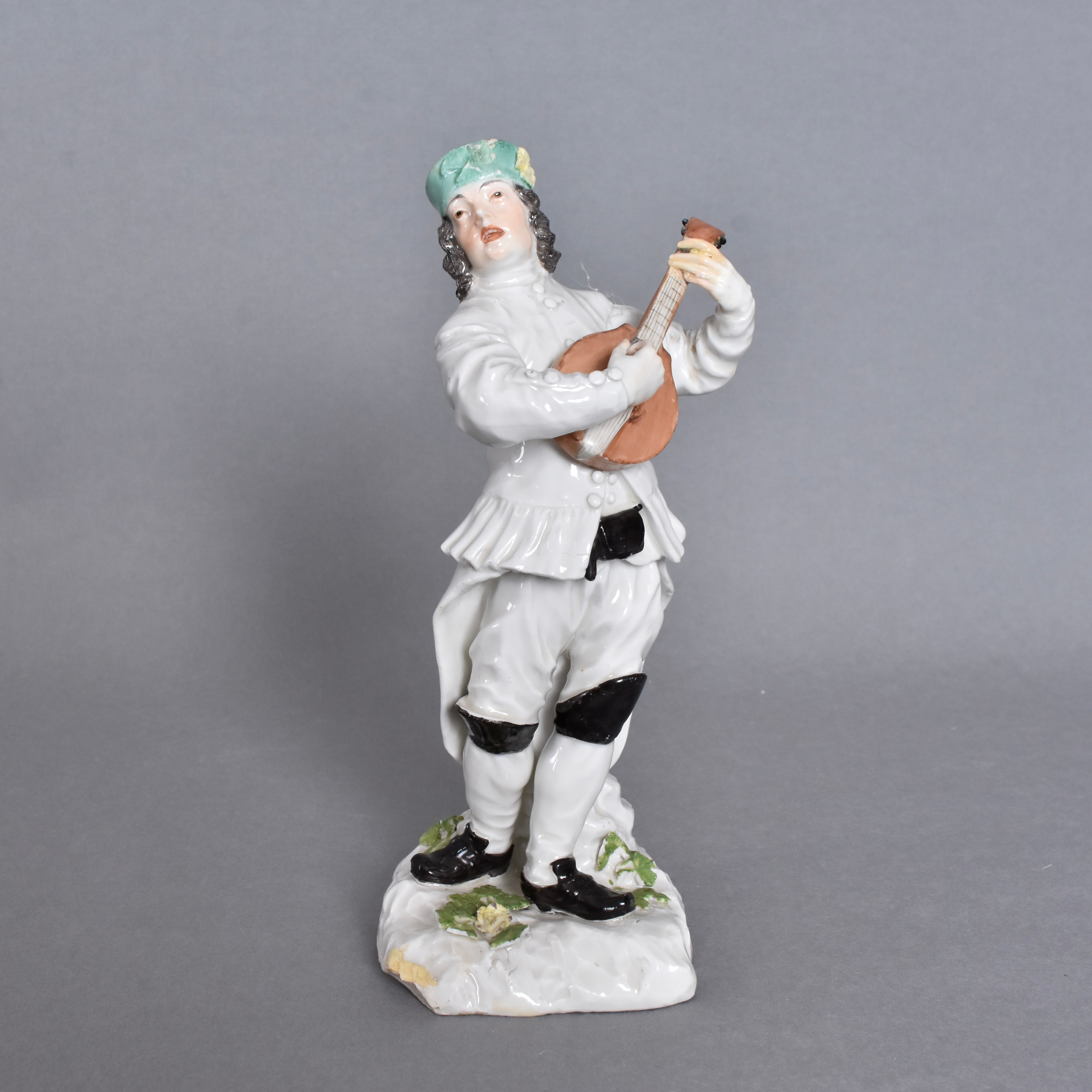 JOHANN JOACHIM KÄNDLER. figurin, porslin, Meissen 17-1800-tal, "Bergmann mit Laute", design 1750.