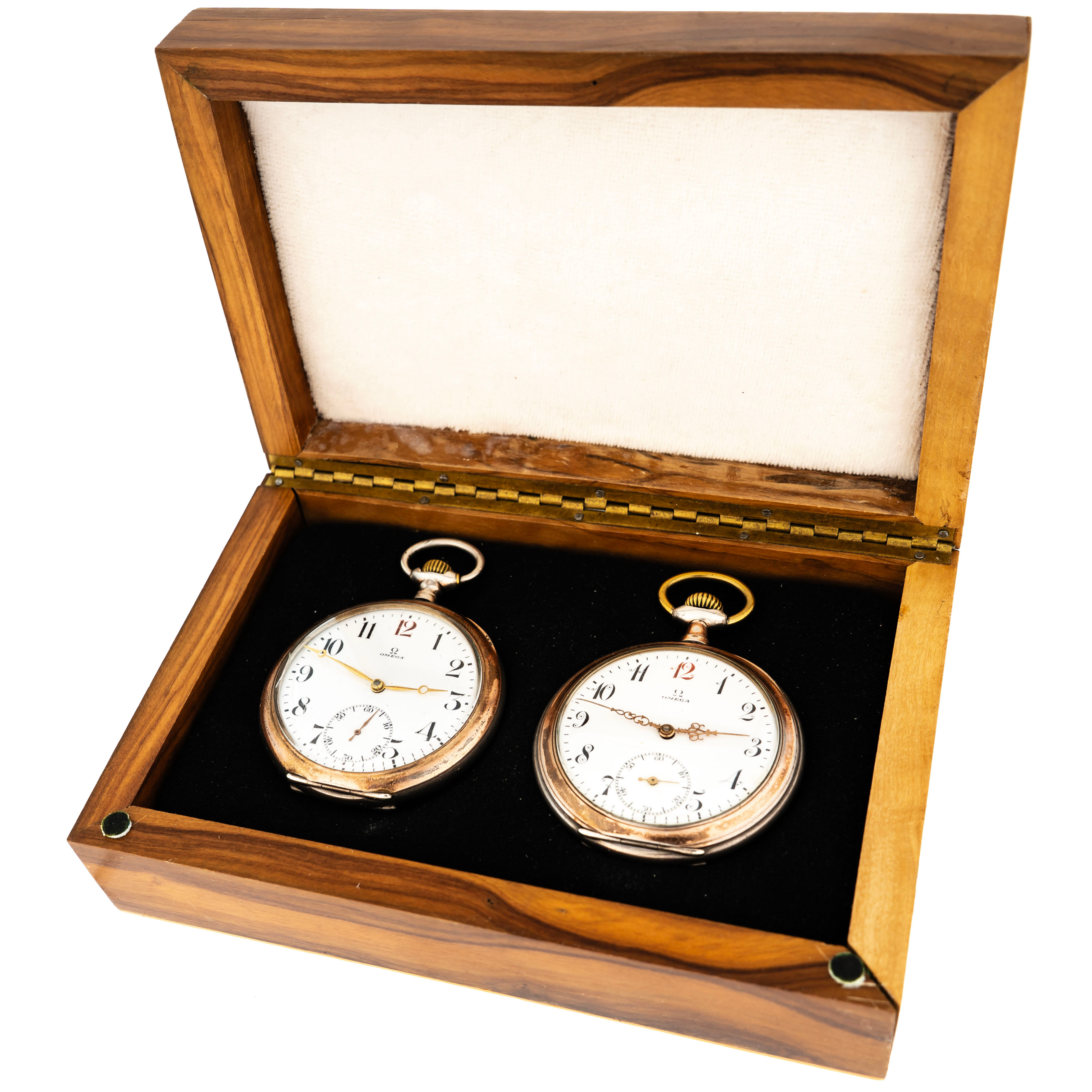 FICKUR, OMEGA, Silver. "Röd 12:or" 2 st i trälåda.