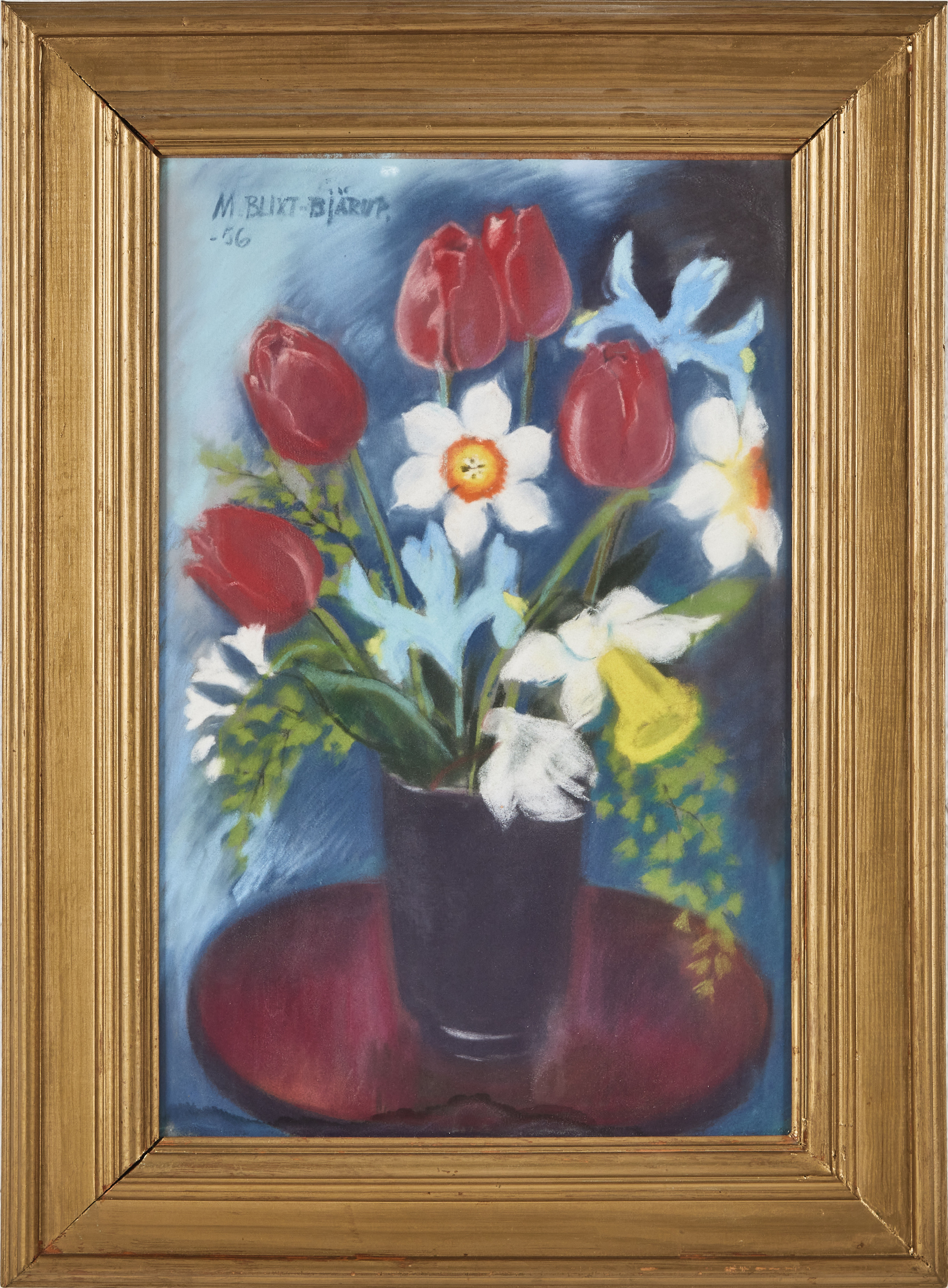 MARGIT BLIXT-BJÄRUP. Blomsterstilleben, pastell på papper, signerad och daterad -56.