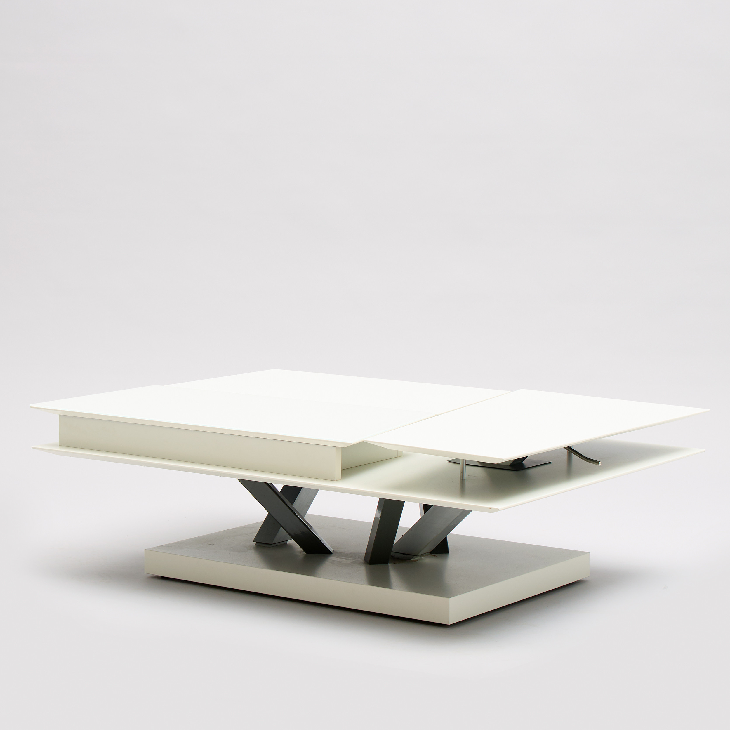 SOFFBORD. Bo Concept, "Chiva", samtida produktion.
