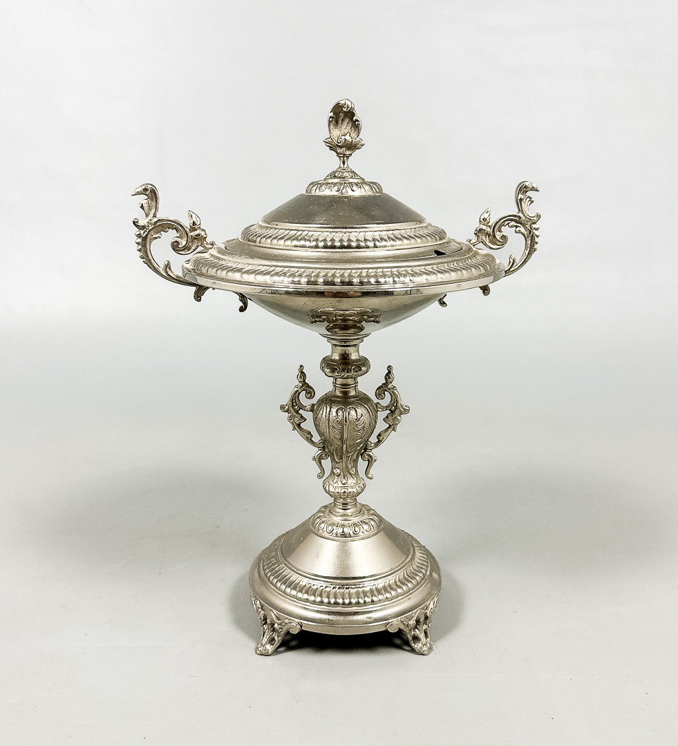 STRÖSOCKERSKÅL på fot, nysilver, 1900-tal.