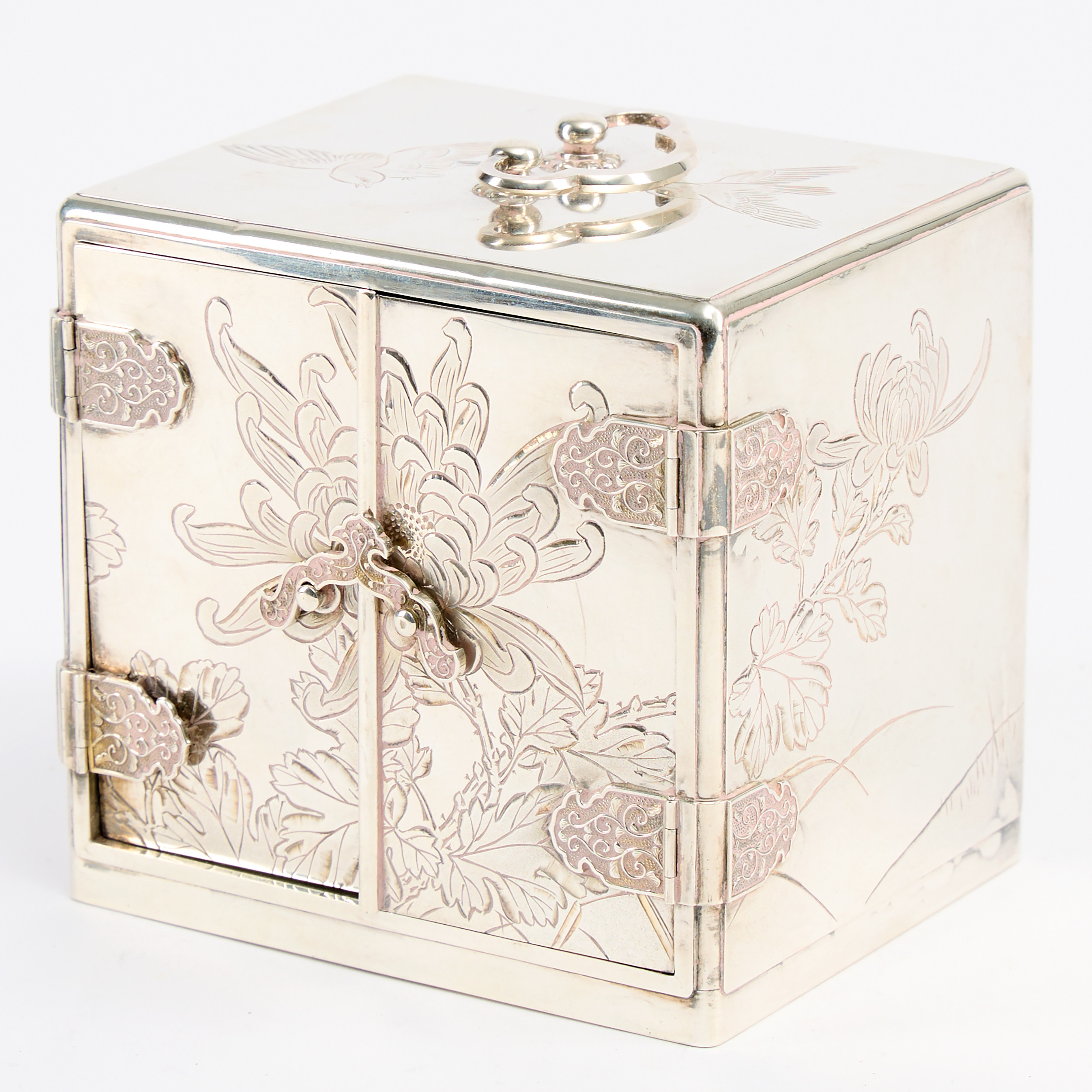 SMYCKESKRIN Japan Meiji tidigt 1900-tal sterlingsilver signerat.