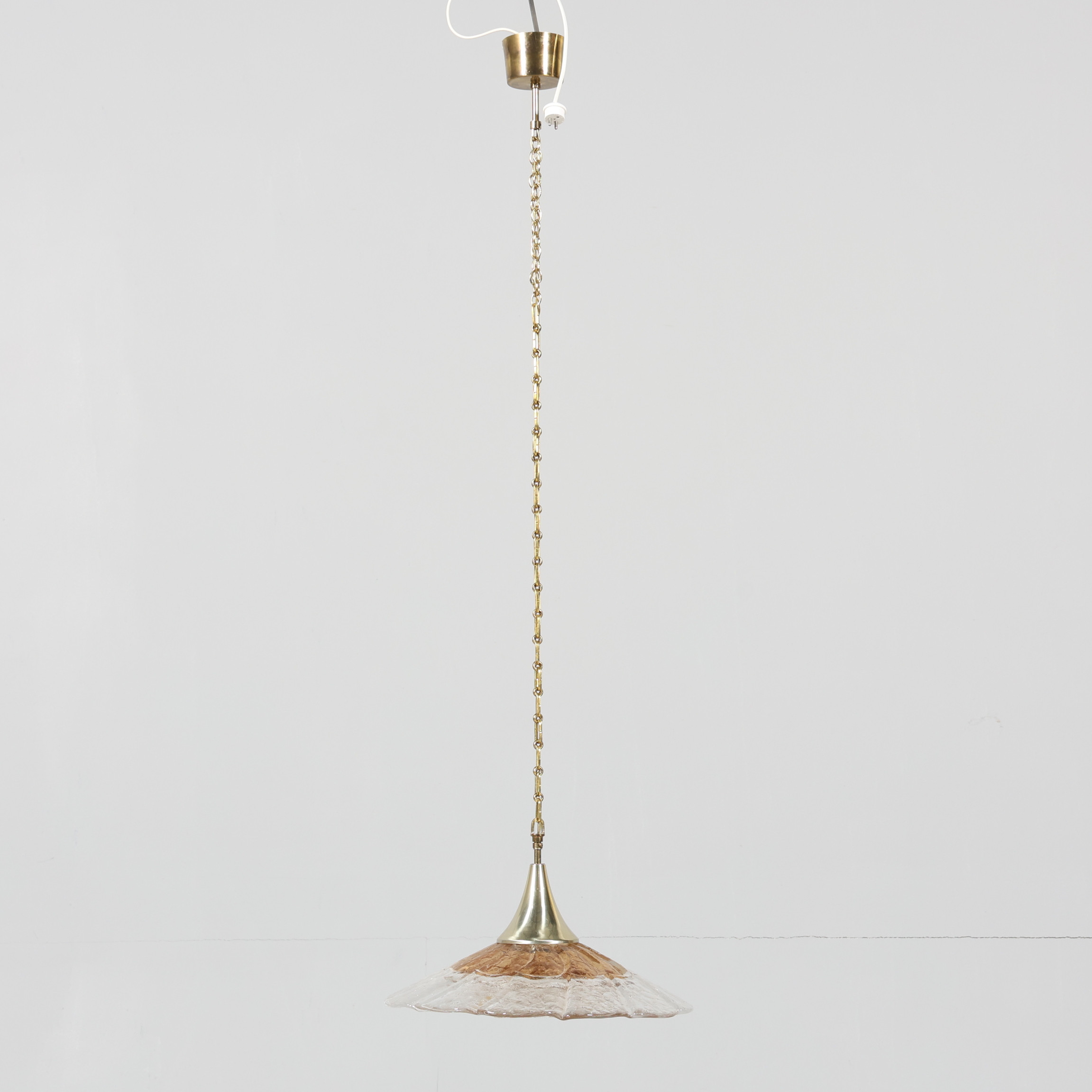 LARS HELLSTEN. TAKLAMPA, metall samt glas, Orrefors.