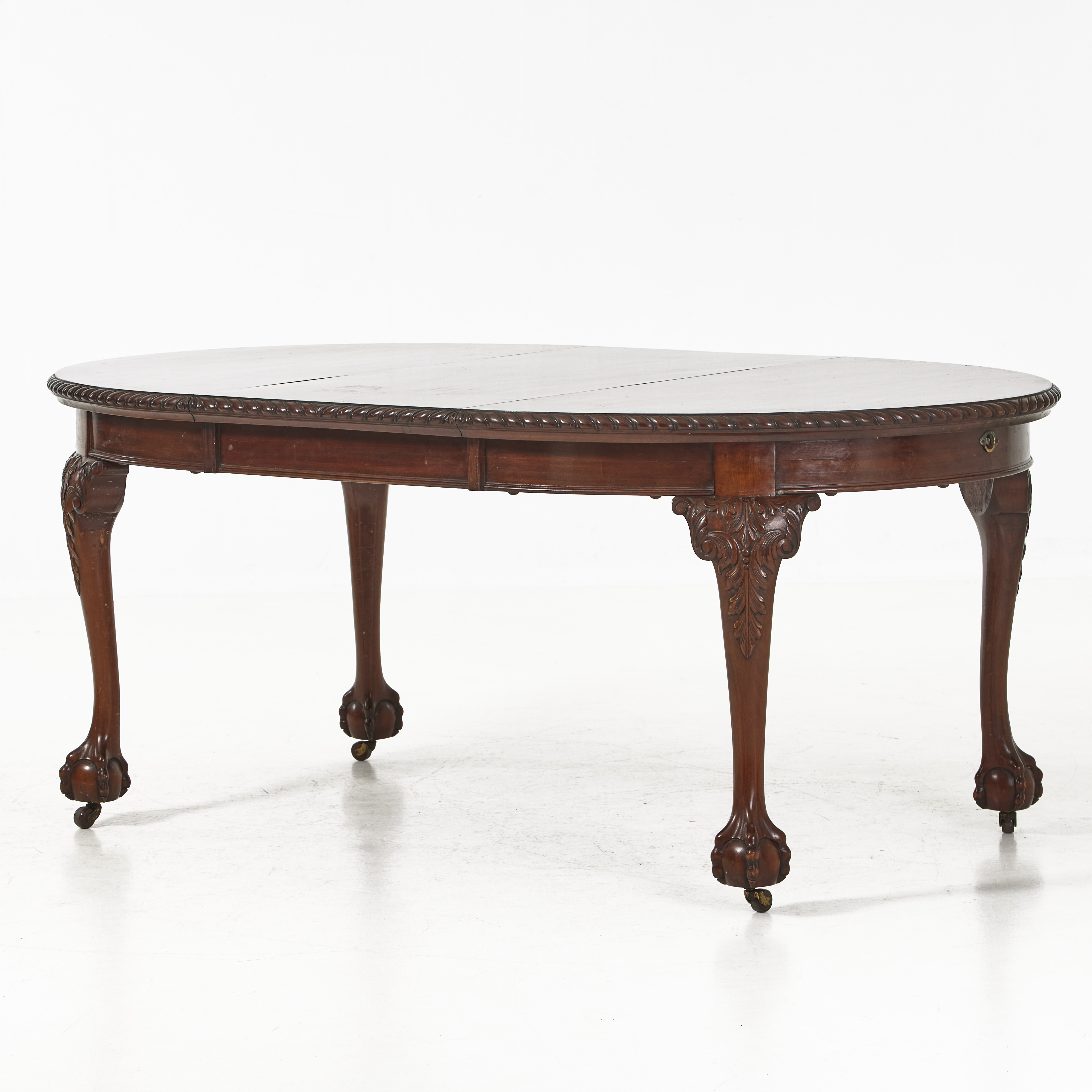 BORD, extended leaf table, Queen Anne-stil, England, 1800-talets slut/1900-talets början.