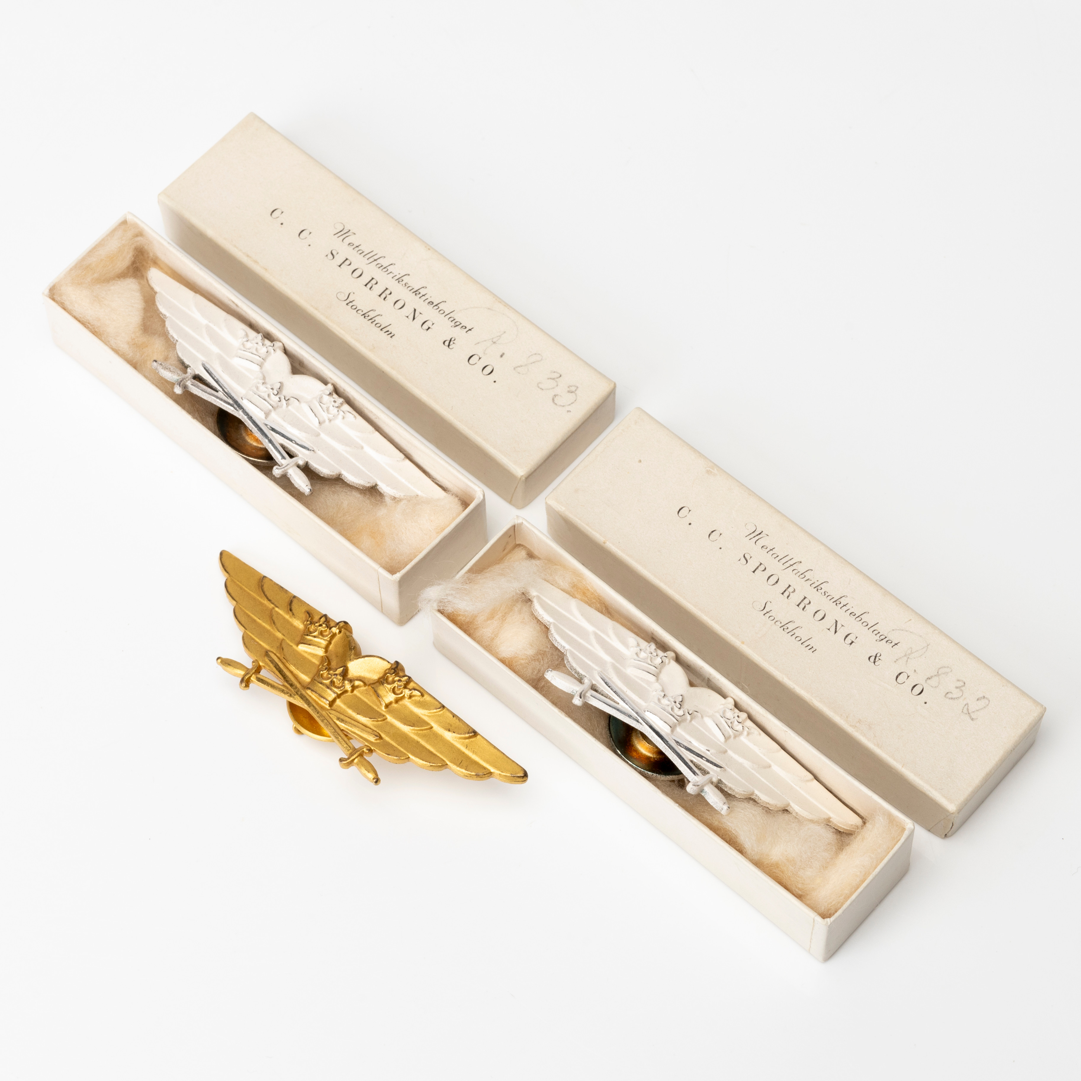 FLYGFÖRARMÄRKEN 3 st, m/36, Sporrong & Co.