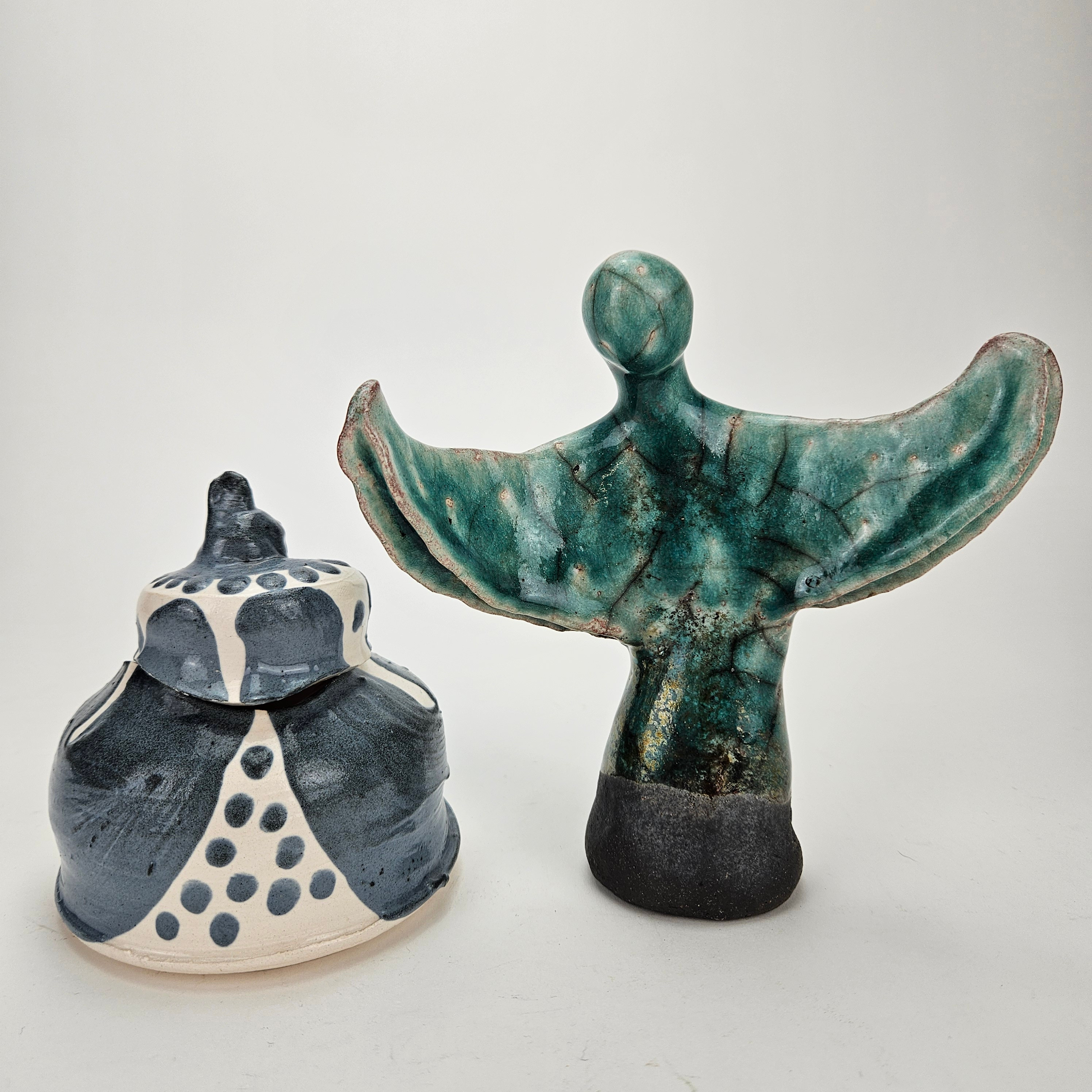 SKULPTUR, ängel, Anki Liljeberg, signerad AL, LOCKSKÅL, signerad och daterad Eva Dragsmark 26.7.74.