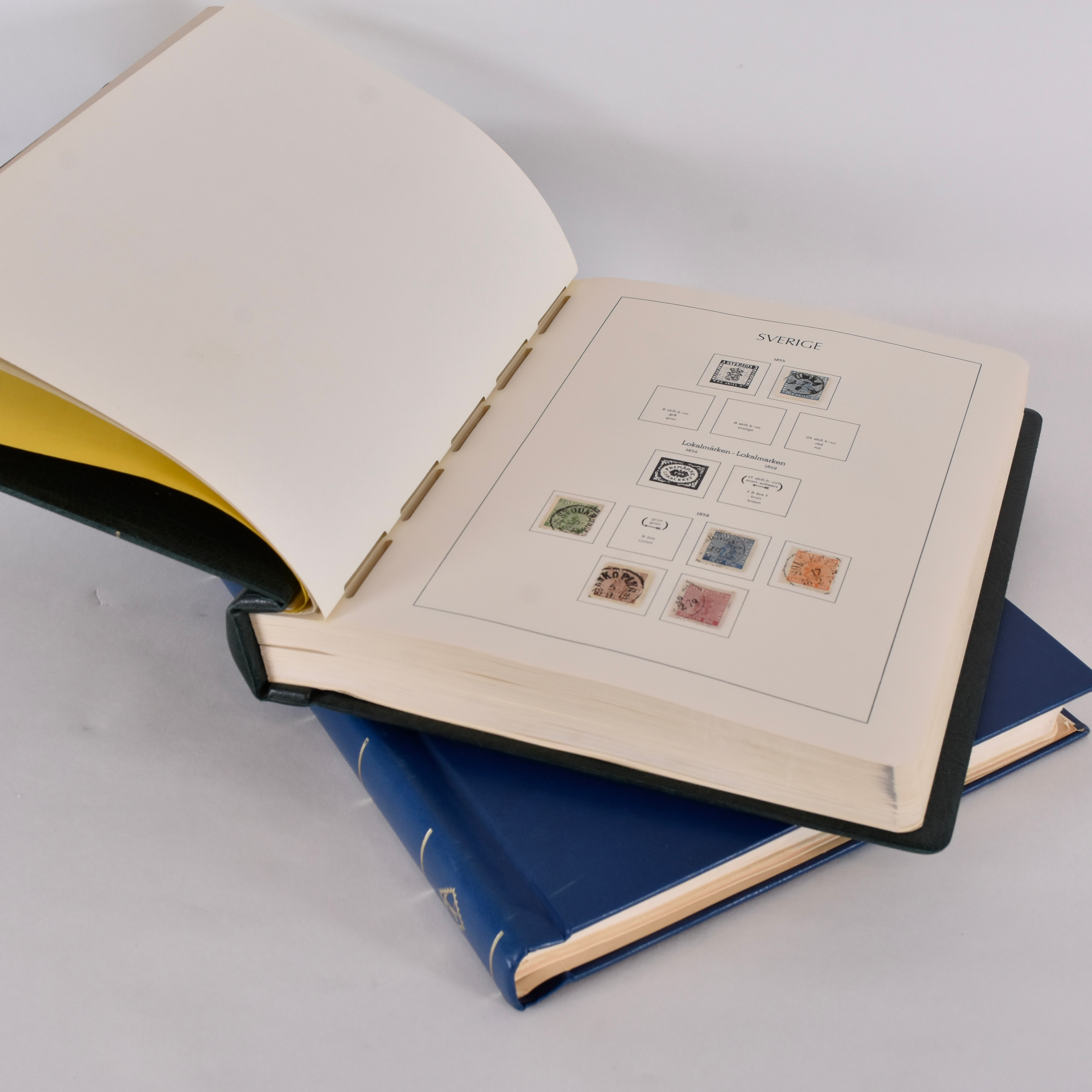 FRIMÄRKSSAMLING, 2-album, Sverige, 1855-1970-tal.