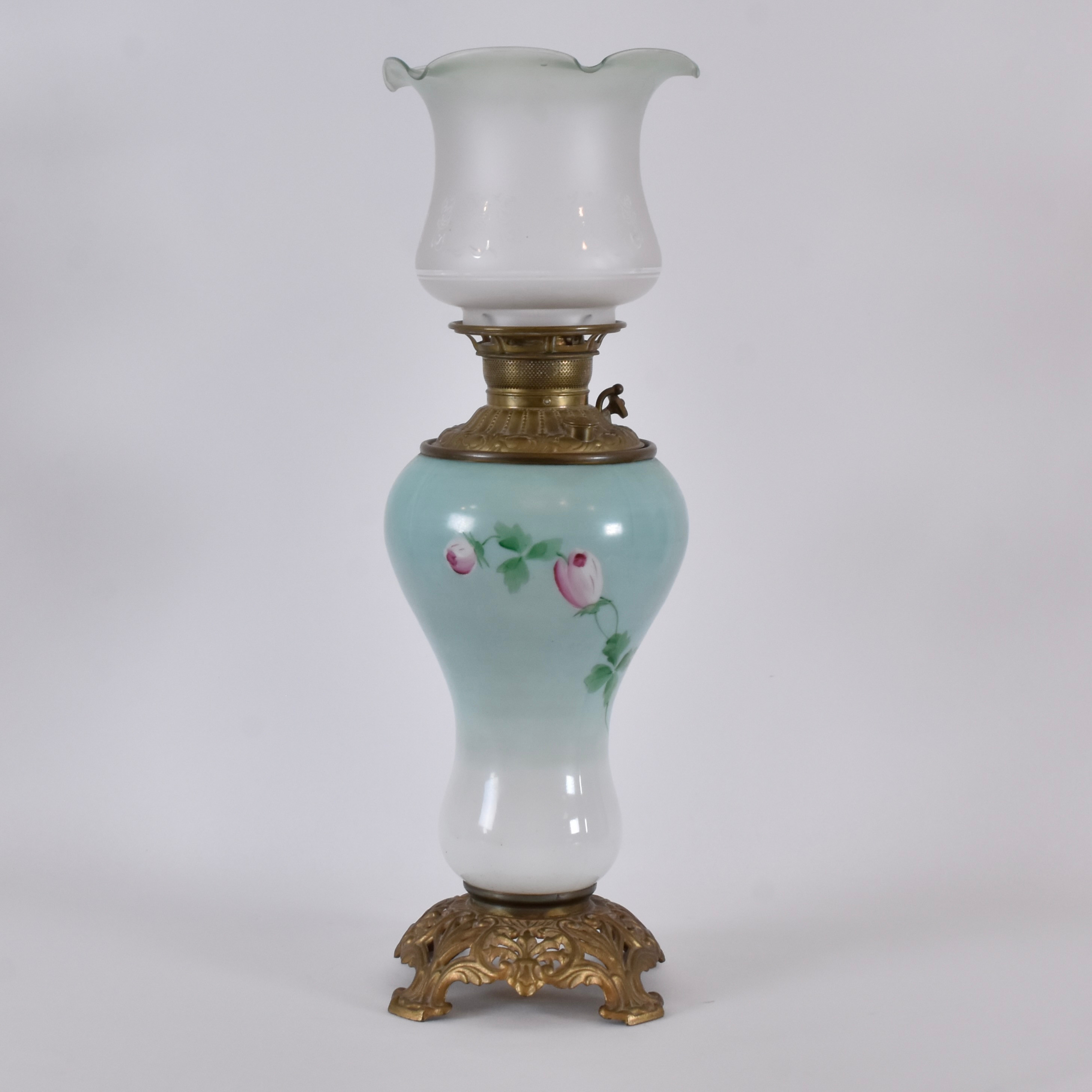 BORDSFOTOGENLAMPA, bemålat, vitopakt glas och mässing.