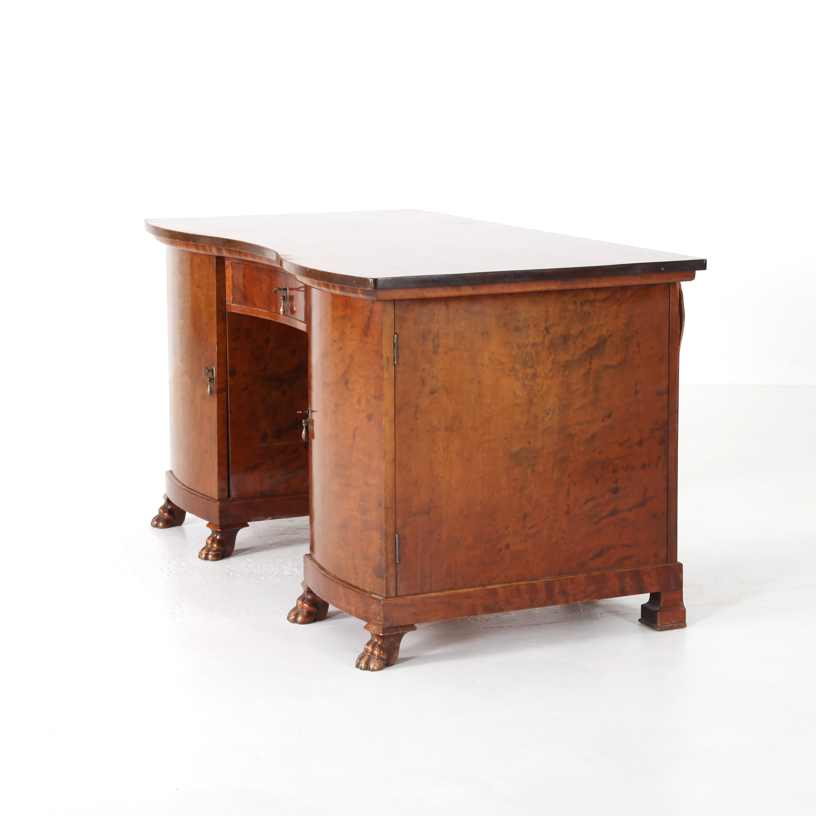 SKRIVBORD, 145 cm långt, Sverige 1920/30-tal.