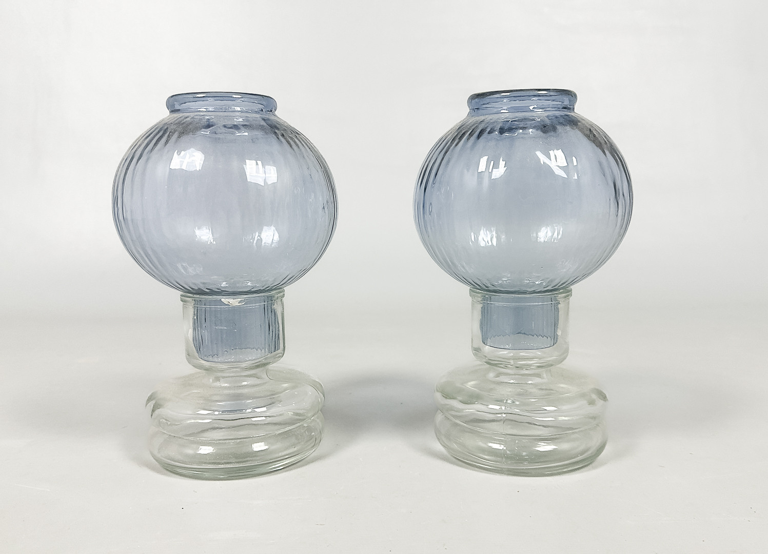 NANNY STILL. LJUSLYKTOR, Ett par, "Tuikku", Riihimäen Lasi, 1900-tal.