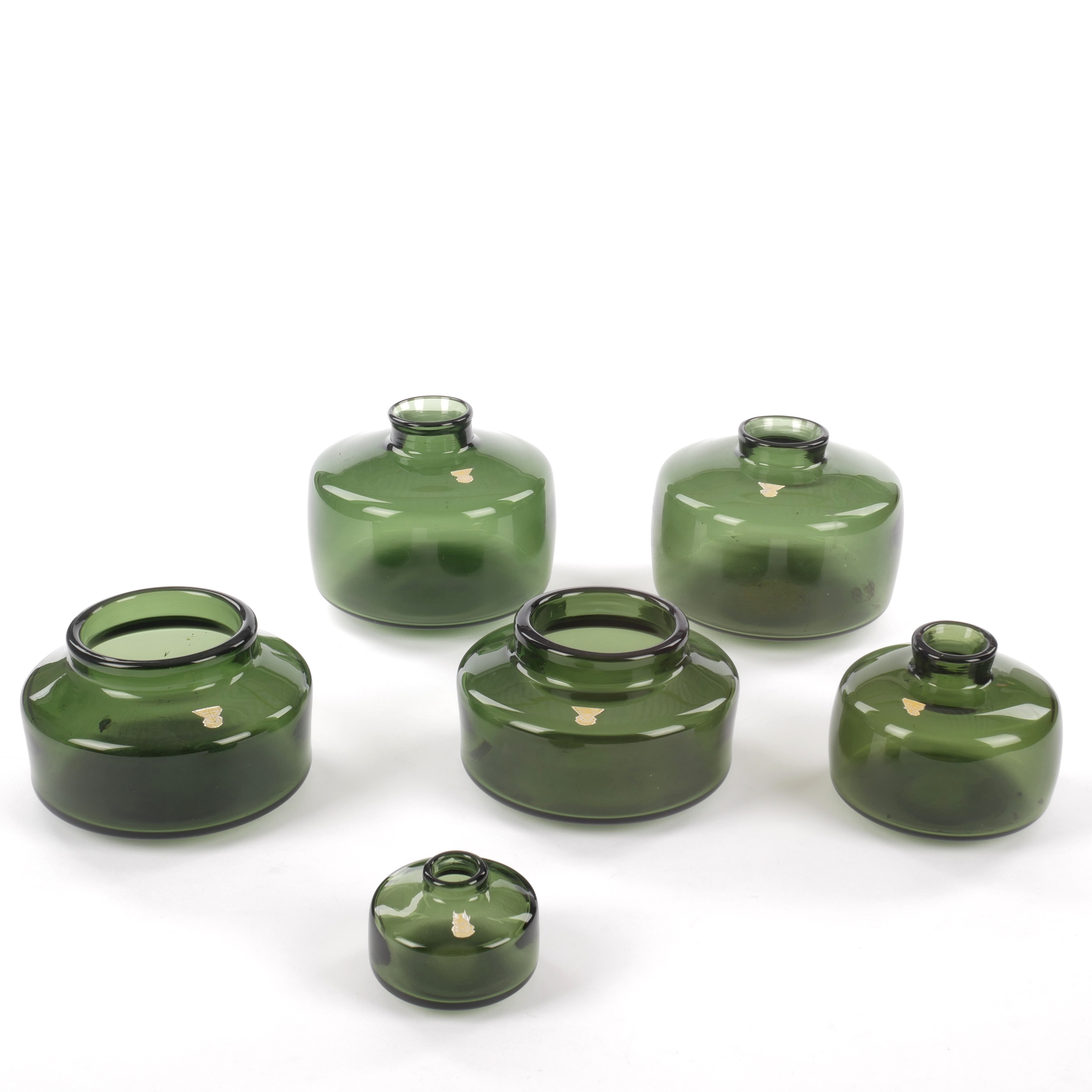 KJELL BLOMBERG. Vaser, 6 st, mossgrönt glas, Gullaskruf.