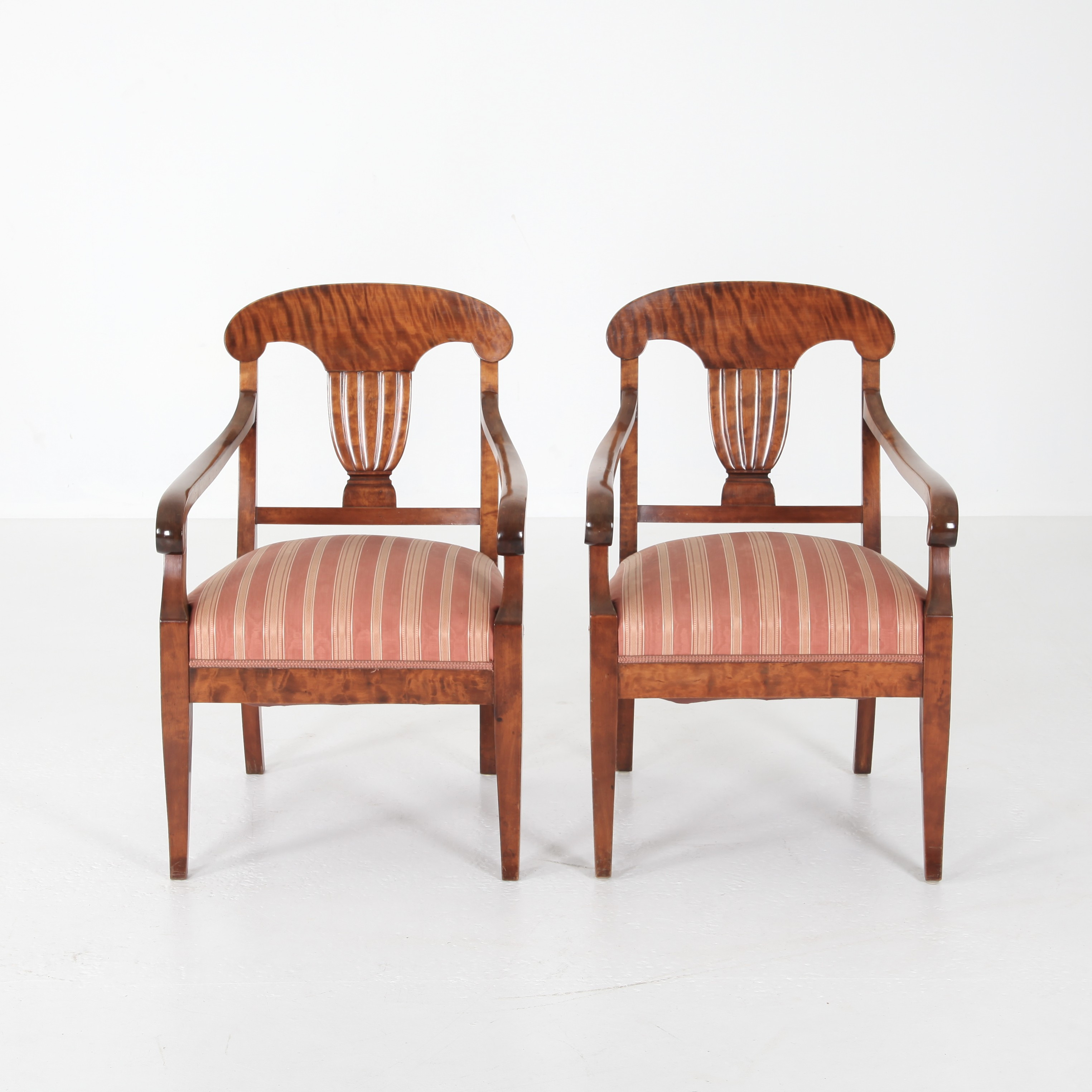 KARMSTOLAR, 1 par, Sverige 1920-tal.