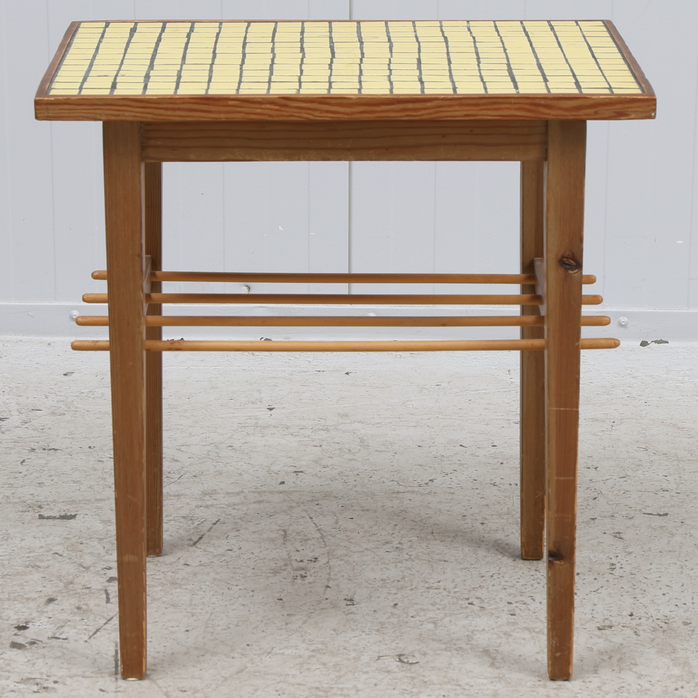 SIDOBORD, med tidningshylla, trä & porslin, 1960-tal.